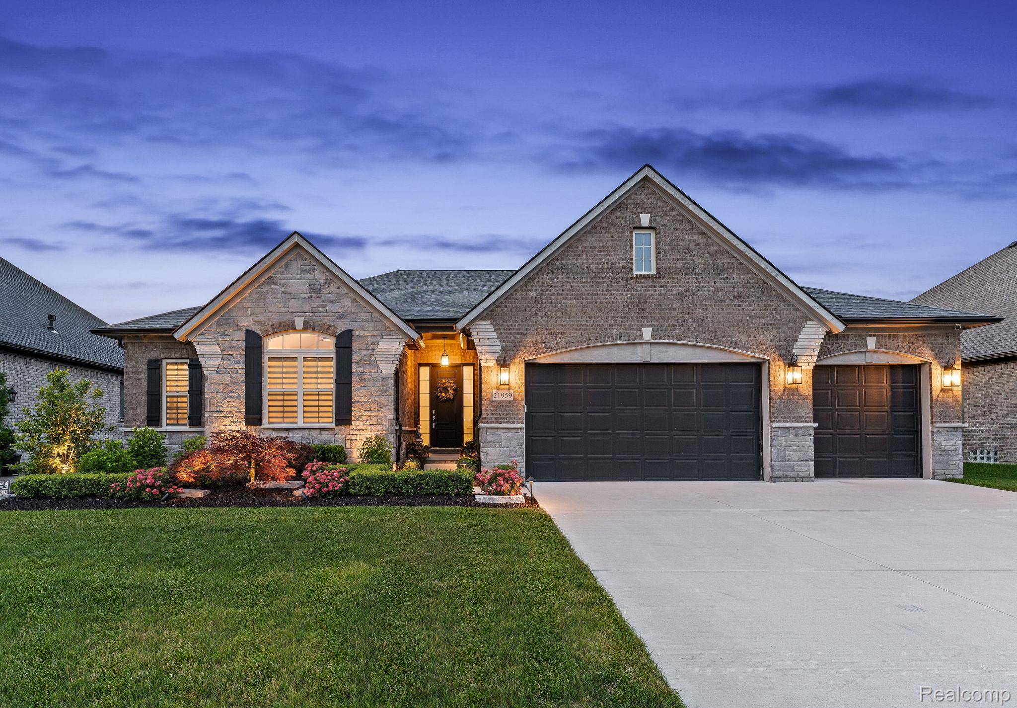 Clinton Township, MI 48044,21959 Majestic DR E