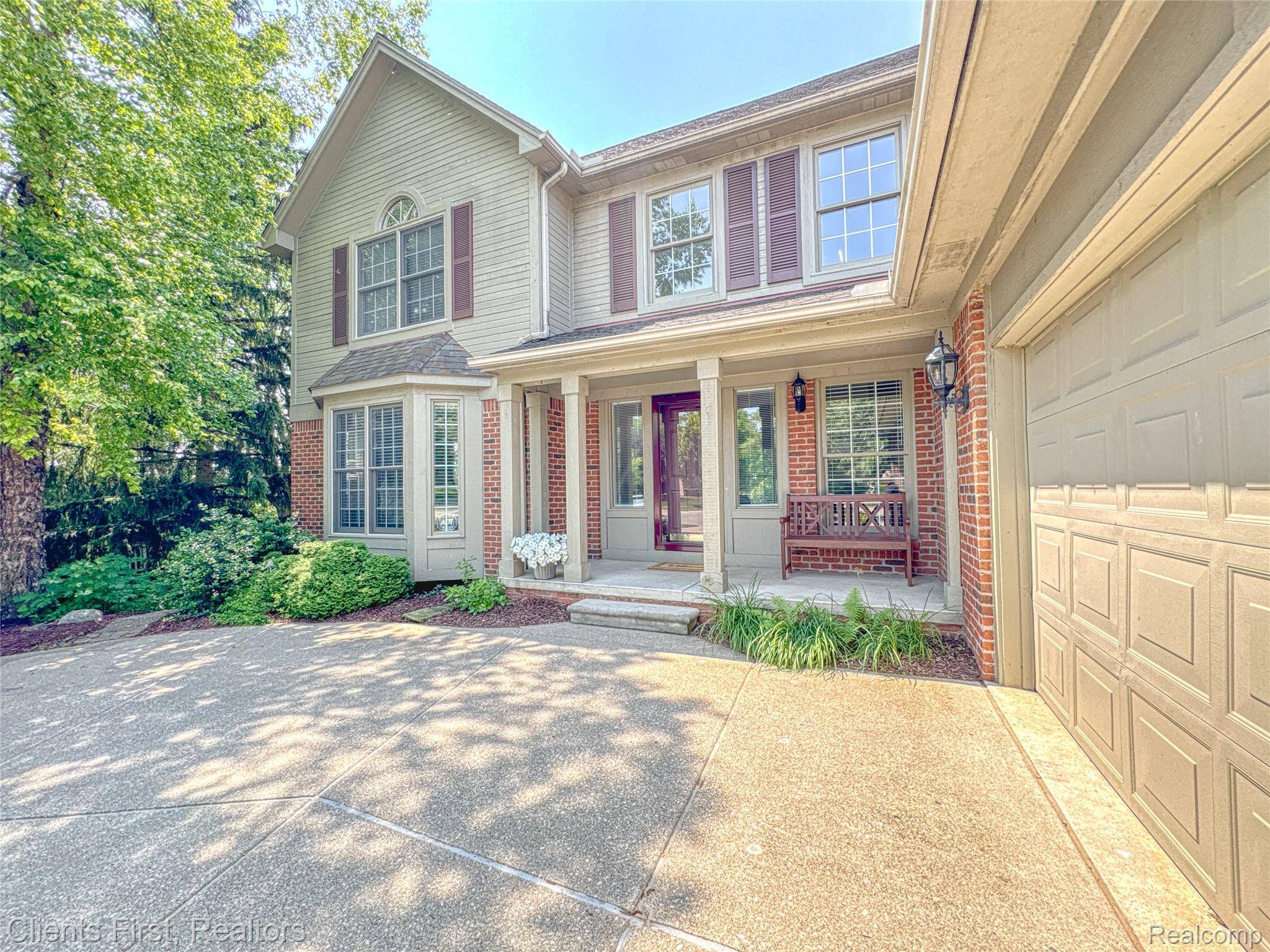 Rochester, MI 48307,1070 Pointe Place CT