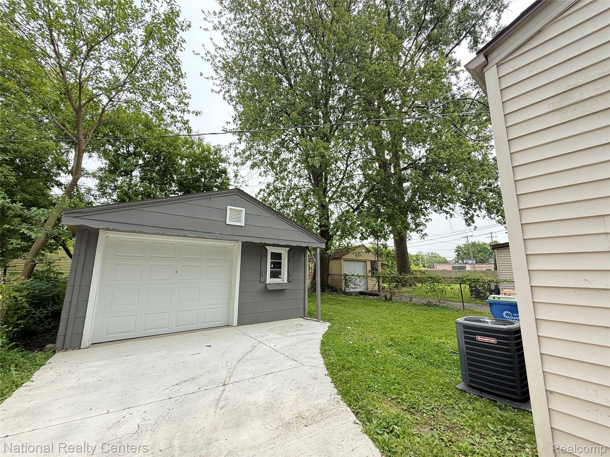 Warren, MI 48089,23074 Bolam AVE