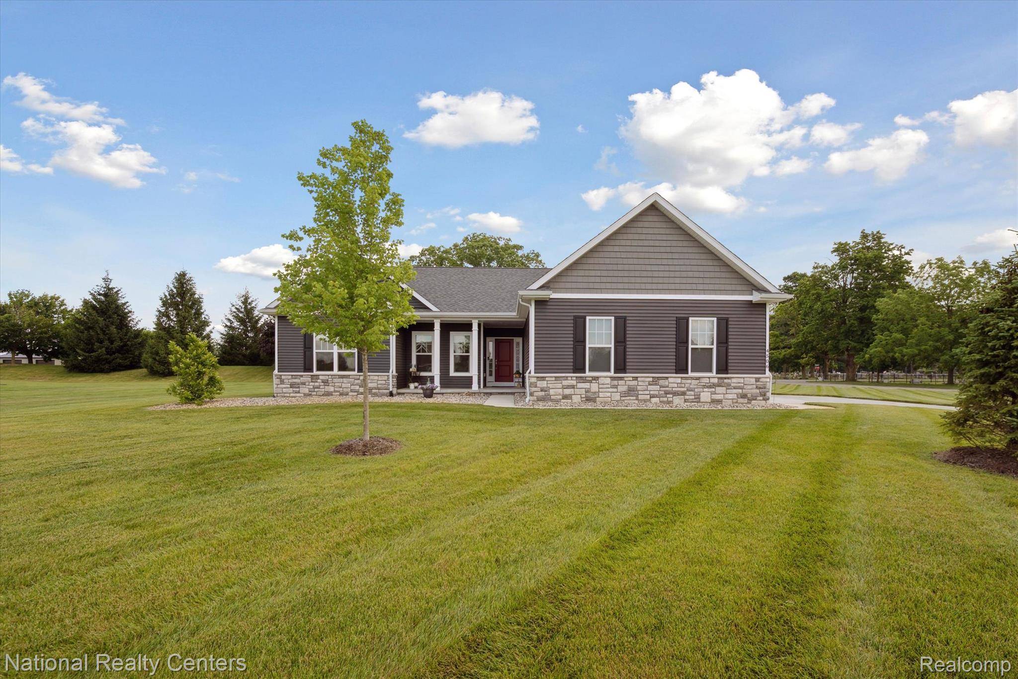 Fowlerville, MI 48836,4506 Emerald Valley Loop