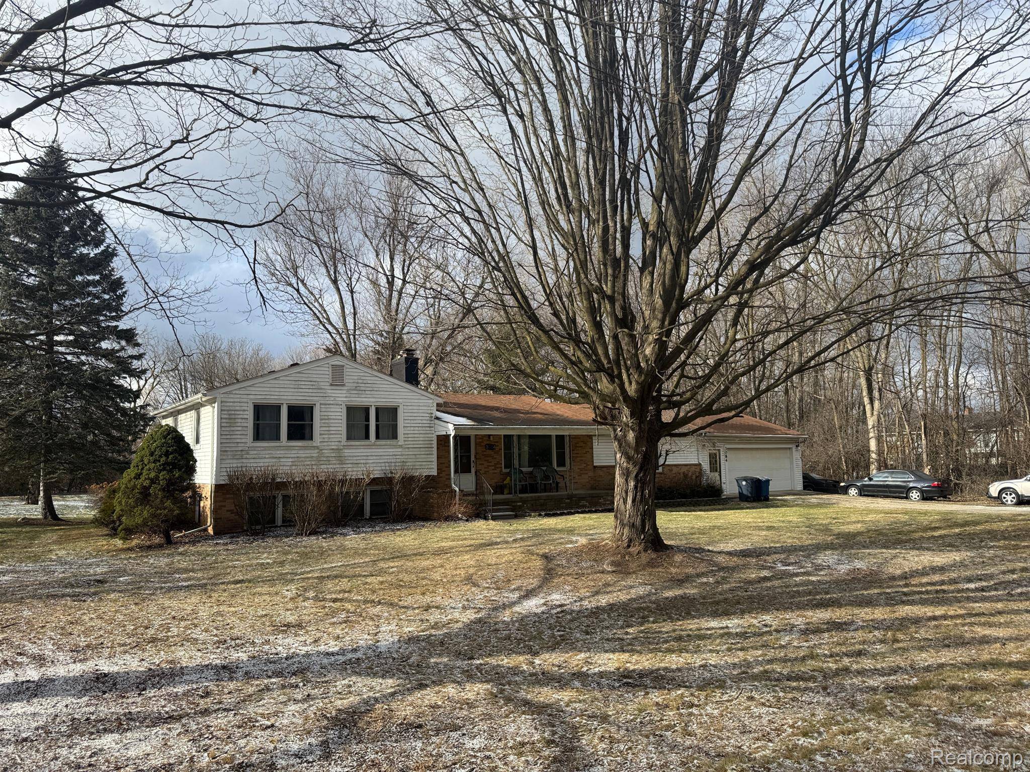 Ann Arbor, MI 48108,3084 CHARING CROSS RD