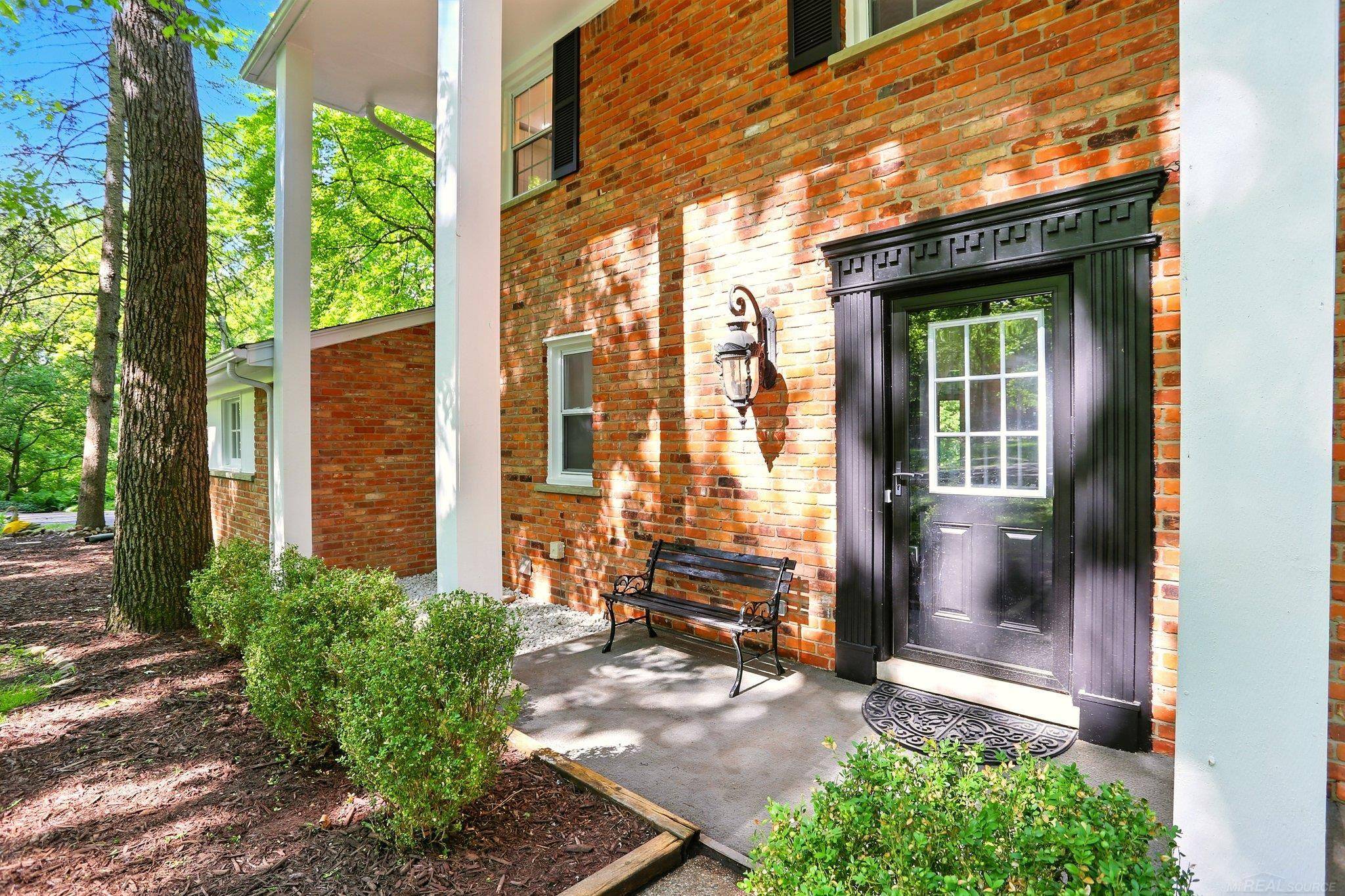 Rochester Hills, MI 48306,761 Apple Hill LN