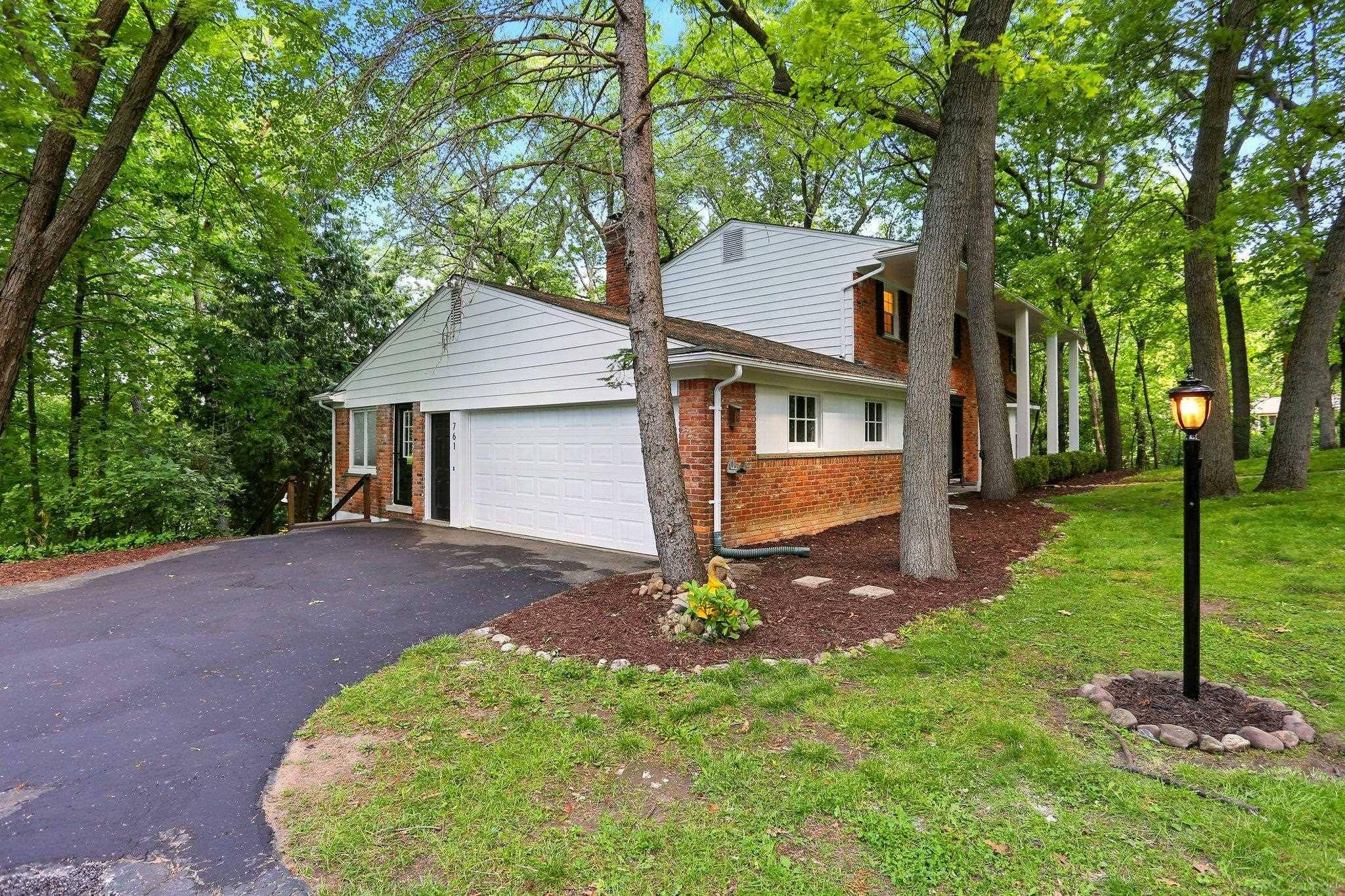 Rochester Hills, MI 48306,761 Apple Hill LN