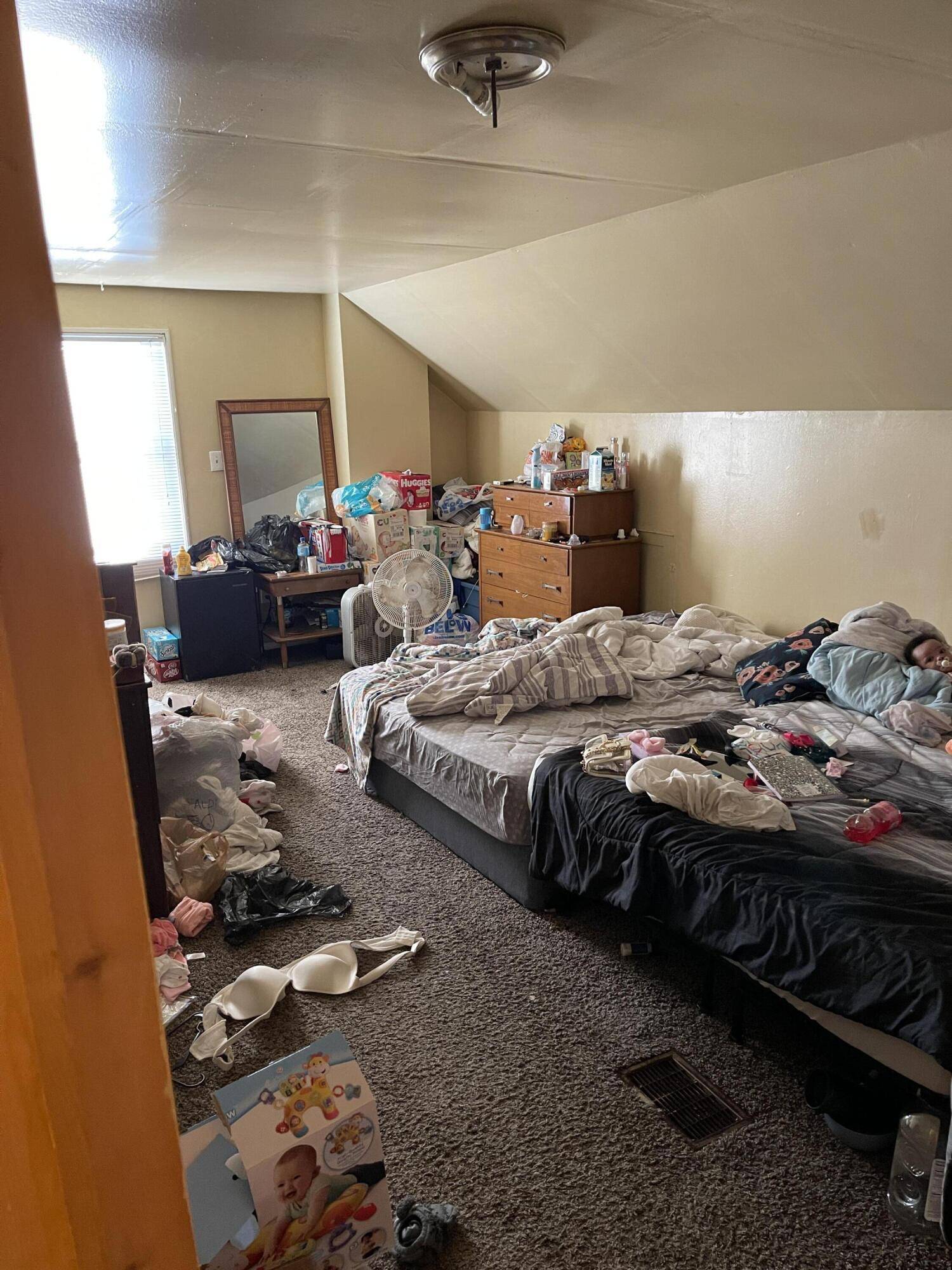 Detroit, MI 48228,9352 Hartwell ST