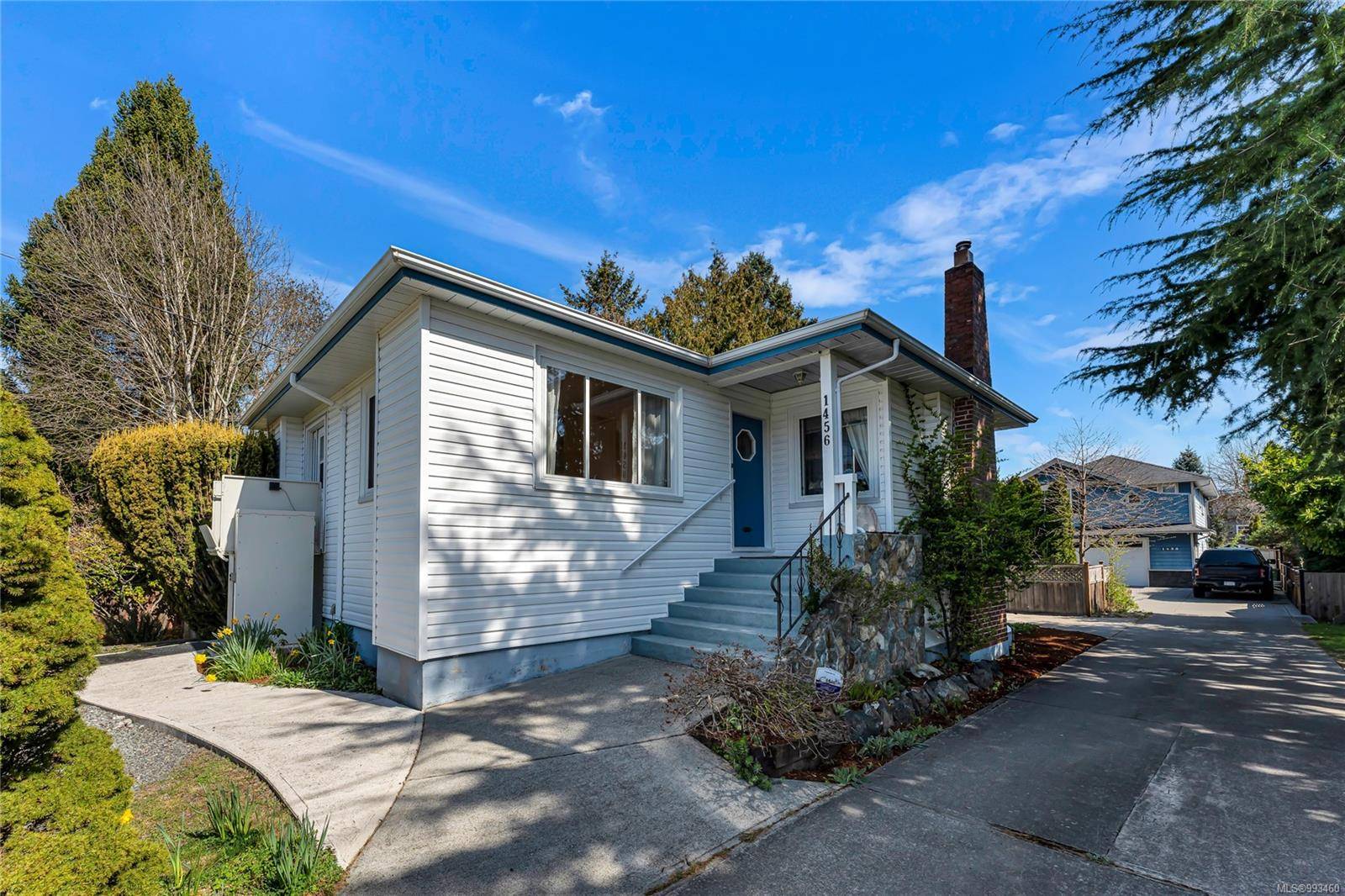 Victoria, BC V8S 1L9,1456 Thurlow Rd