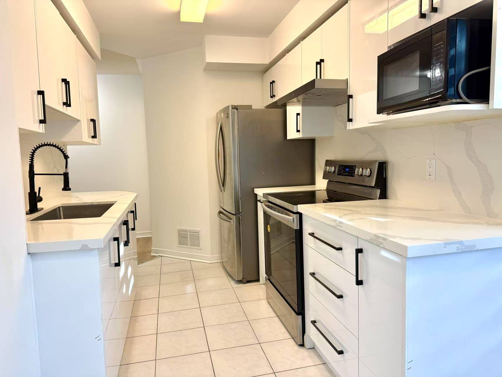 Toronto E11, ON M1B 5Y7,29 Rosebank DR #1210