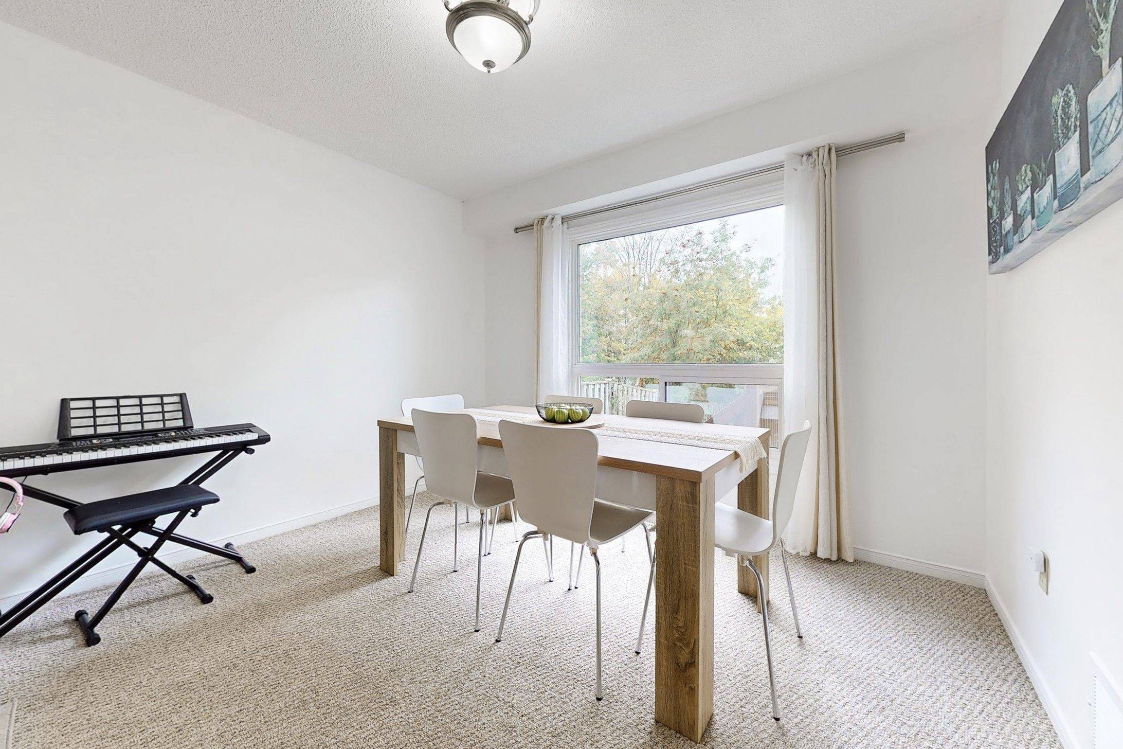 Barrie, ON L4N 5T8,55 Garden DR