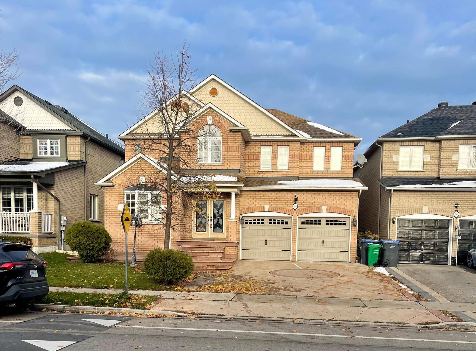 Brampton, ON L7A 2V4,215 Edenbrook Hill DR
