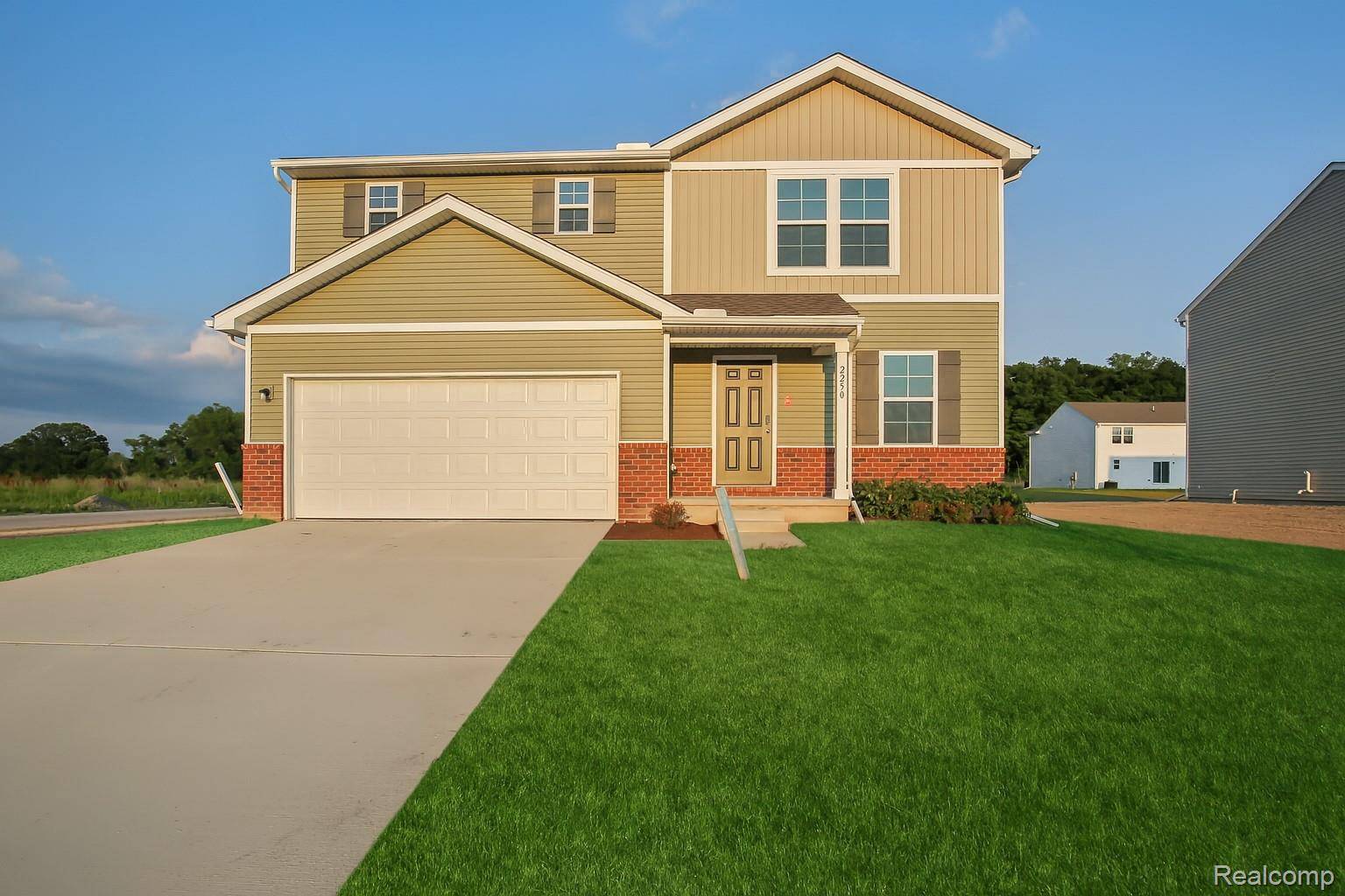 Monroe, MI 48162,2250 GUNNISON LN