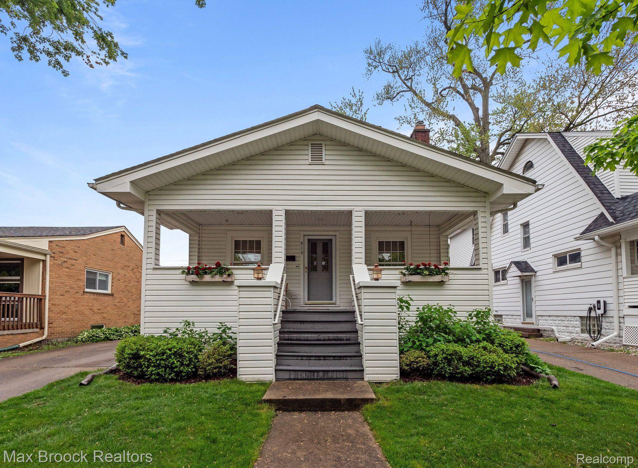Royal Oak, MI 48067,913 MAPLEGROVE AVE