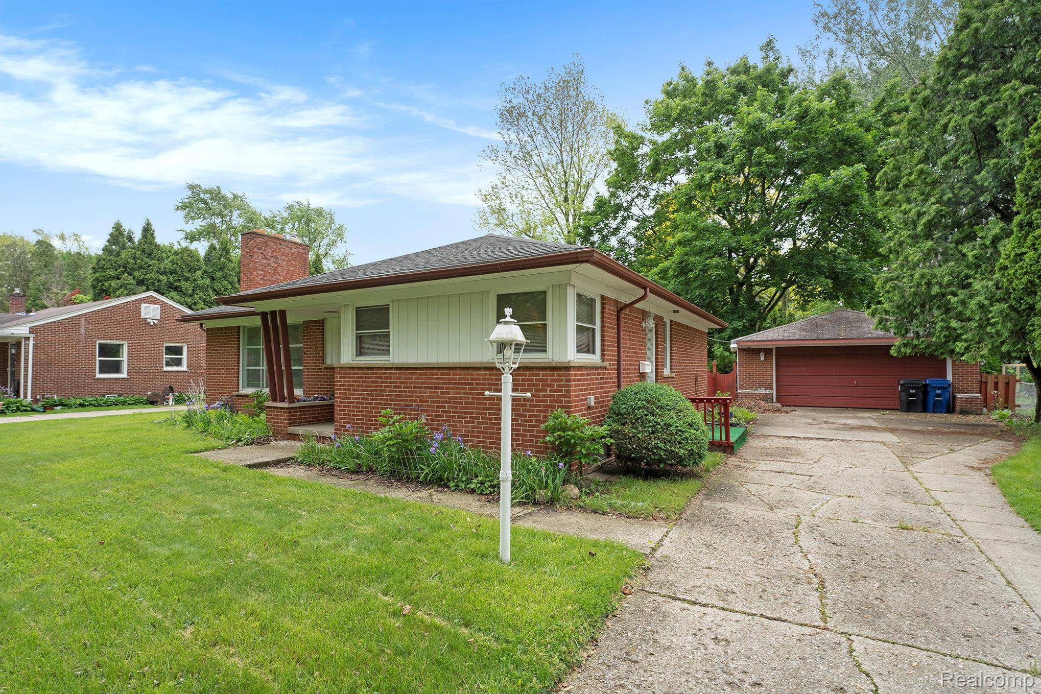 Redford, MI 48239,15069 LENORE