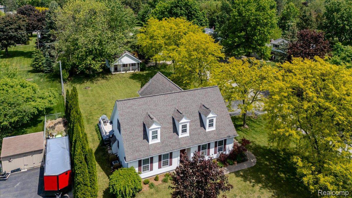 Brighton, MI 48116,8128 Bluebird DR