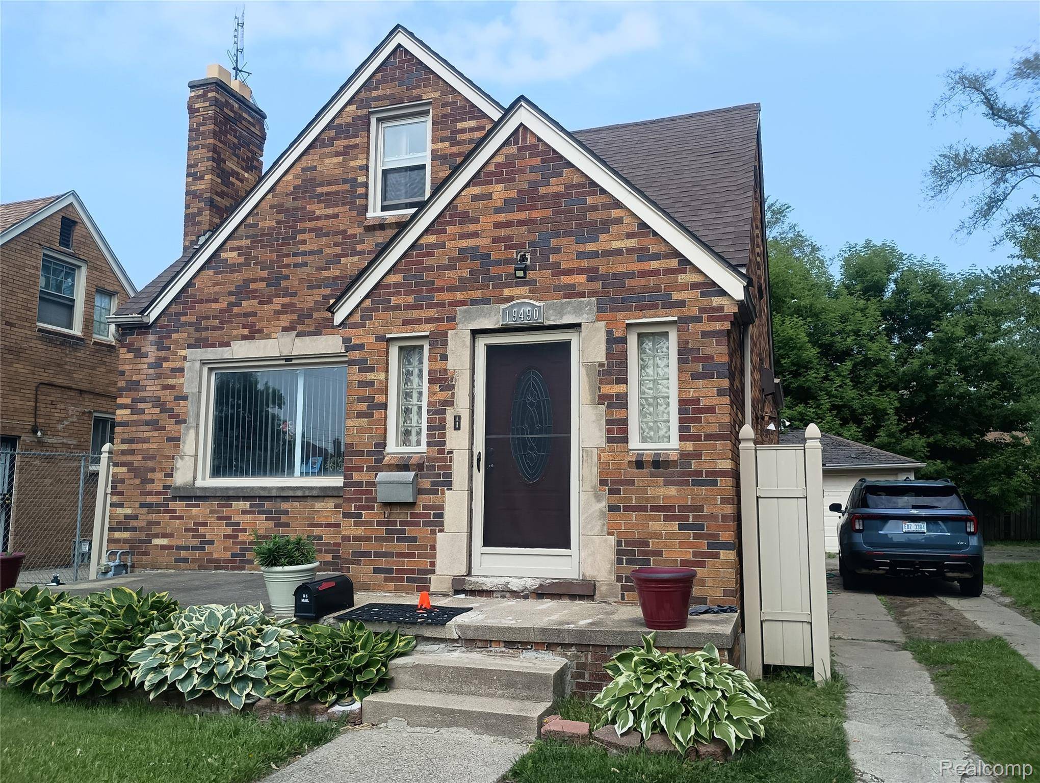 Detroit, MI 48235,19490 Hubbell ST