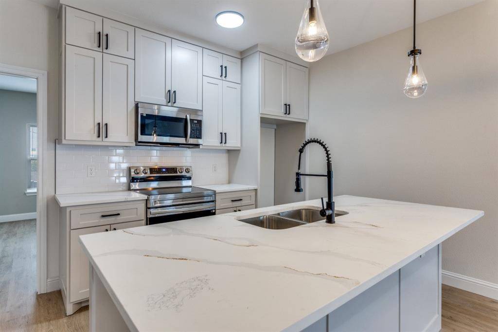 Fort Worth, TX 76116,8004 Julie Avenue #1