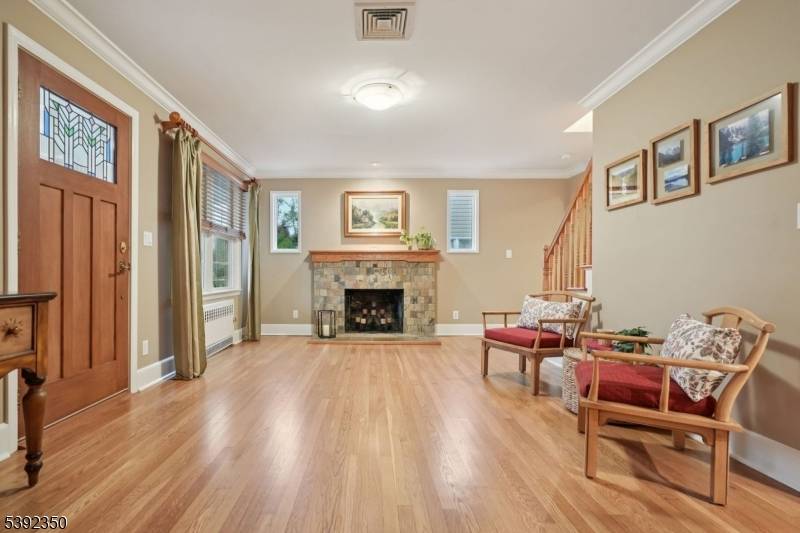 Berkeley Heights Twp., NJ 07922,132 Fairview Ave