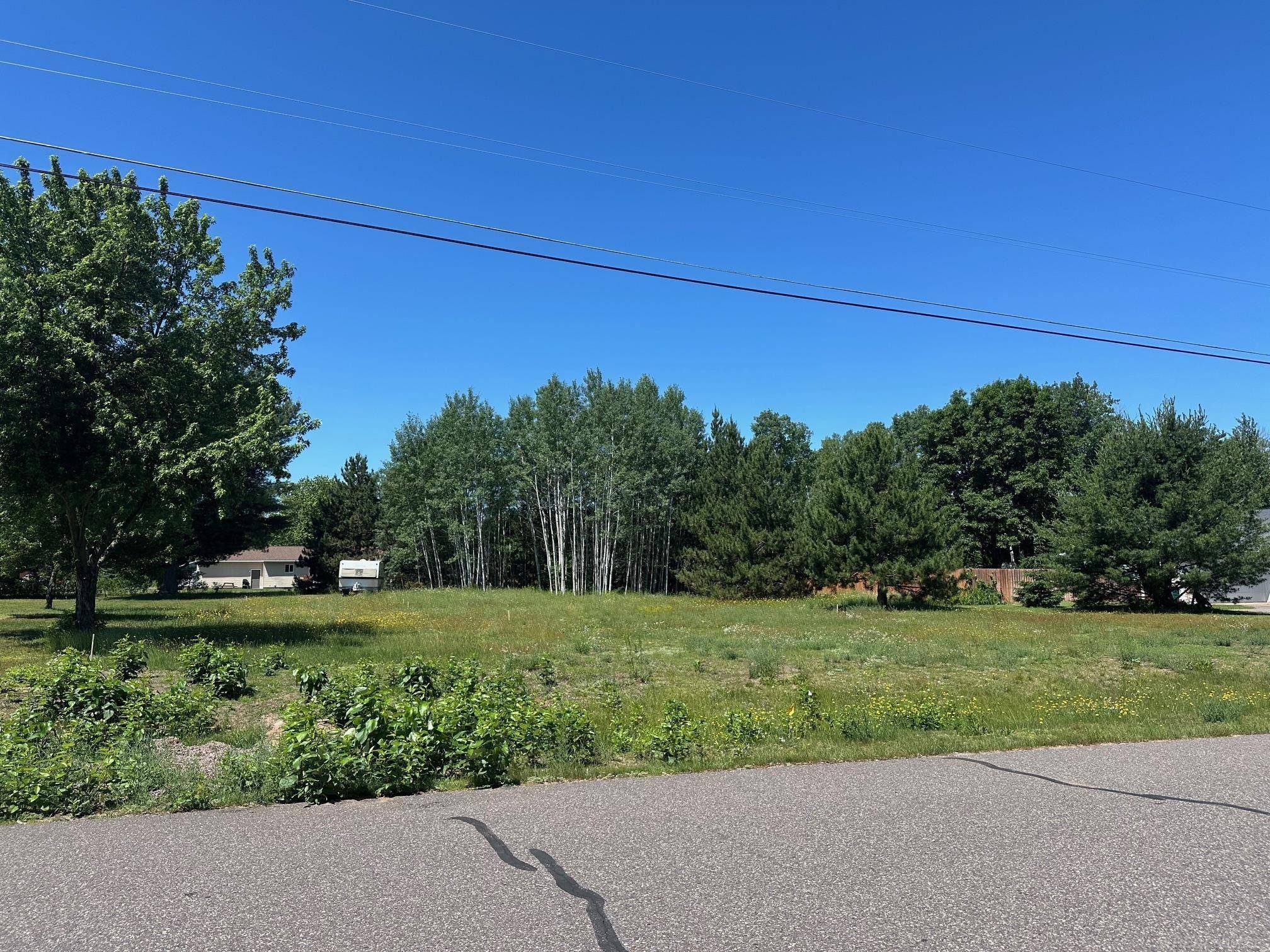 Marquette, MI 49855,121 Dandelion LN