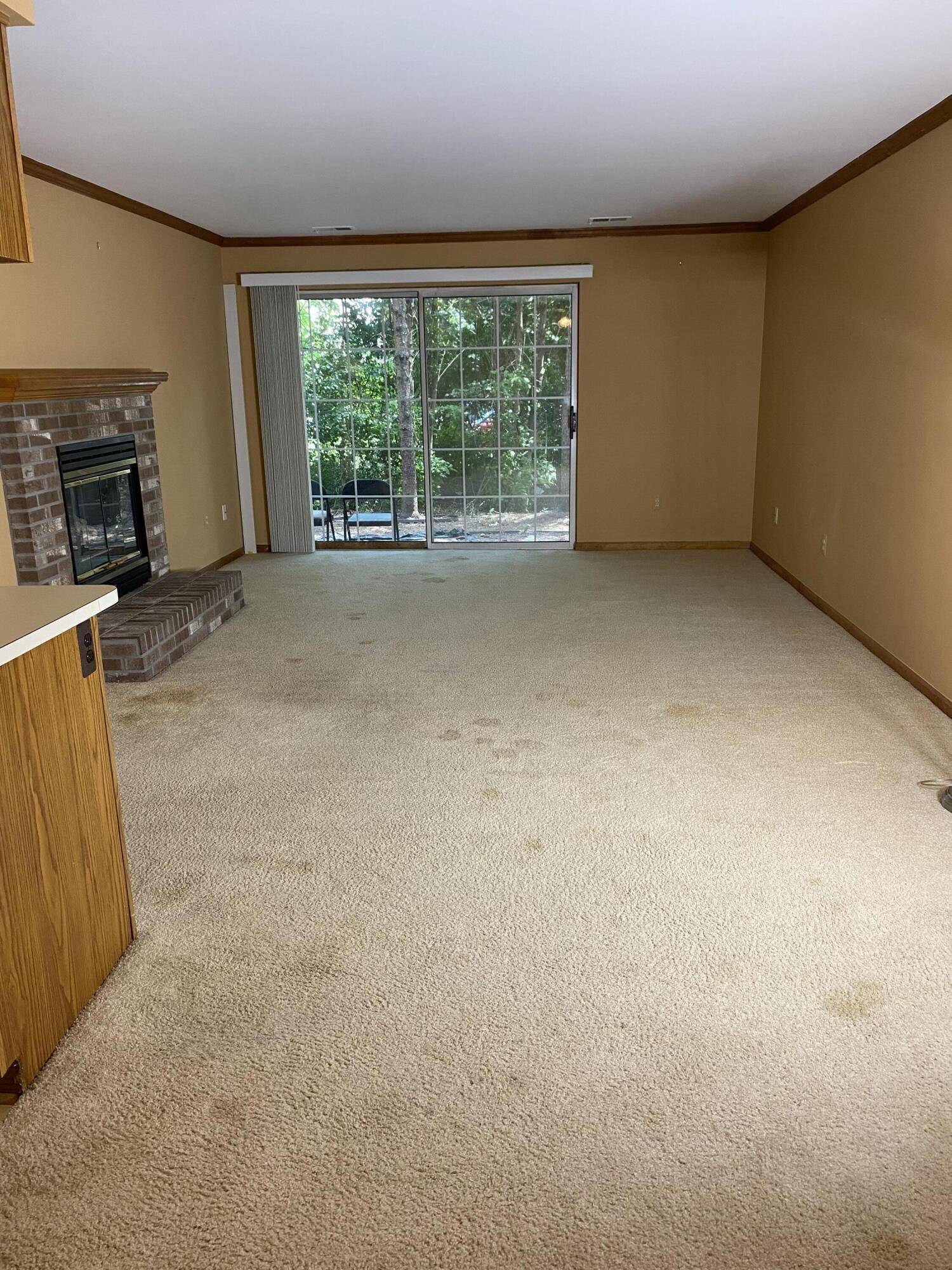 Roseville, MI 48066,30566 Oakridge Manor DR #24