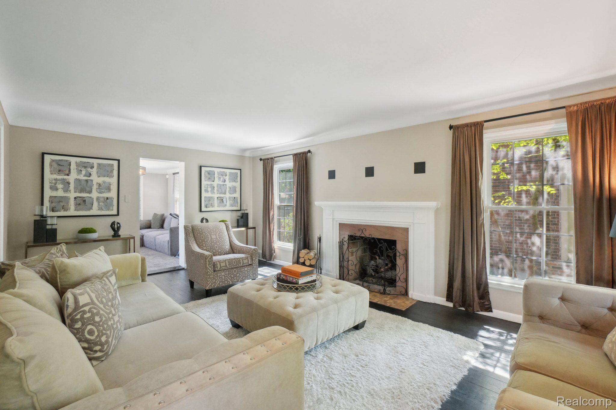 Grosse Pointe Farms, MI 48236,441 ROLAND RD