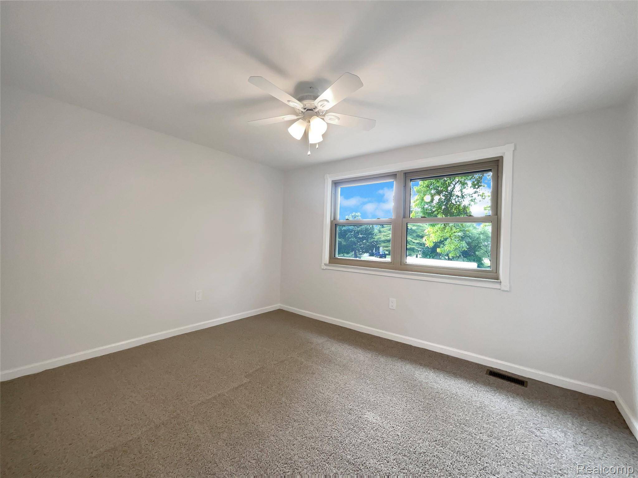 Rochester Hills, MI 48307,830 Dartmouth DR