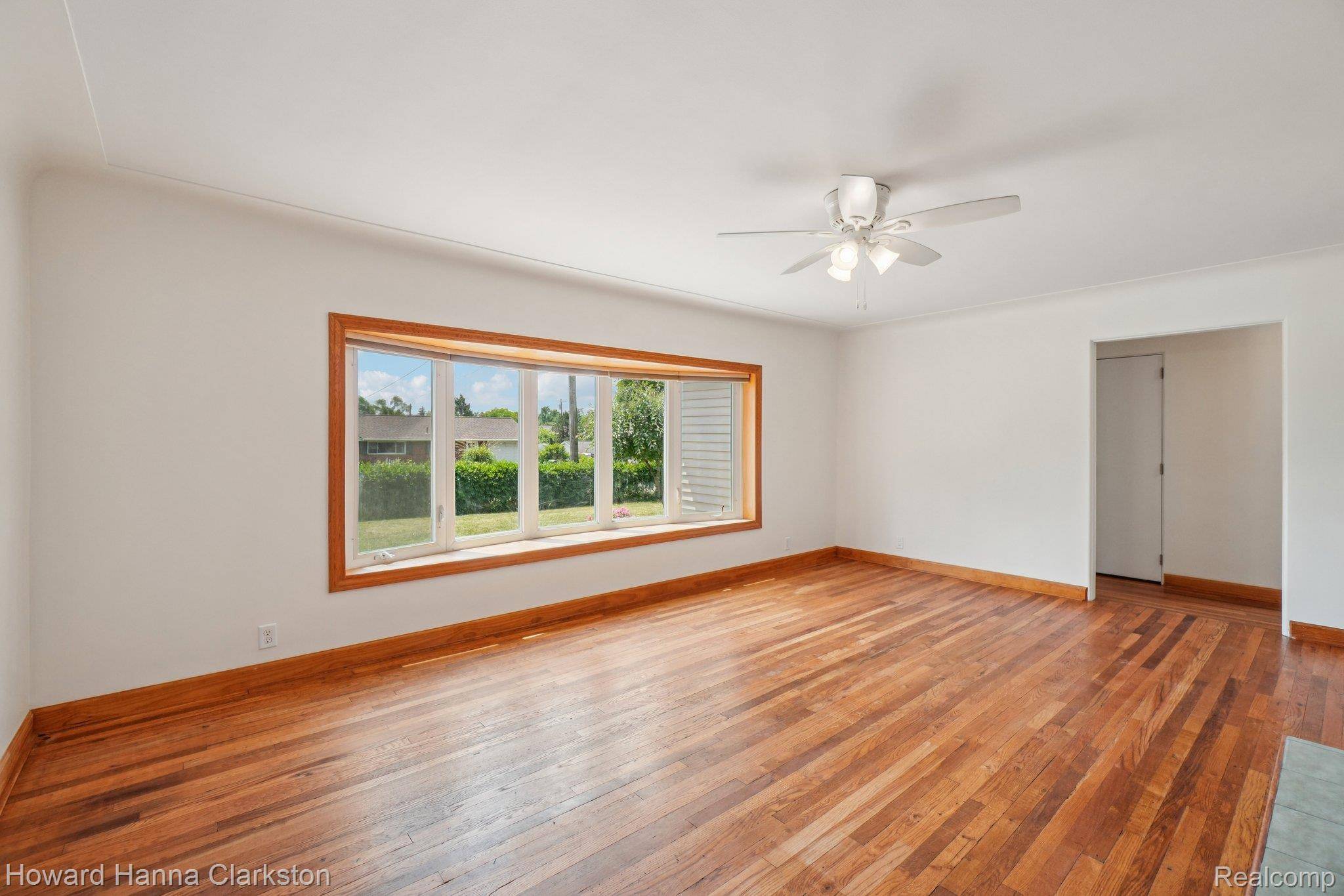 Clarkston, MI 48346,5766 Corunna AVE