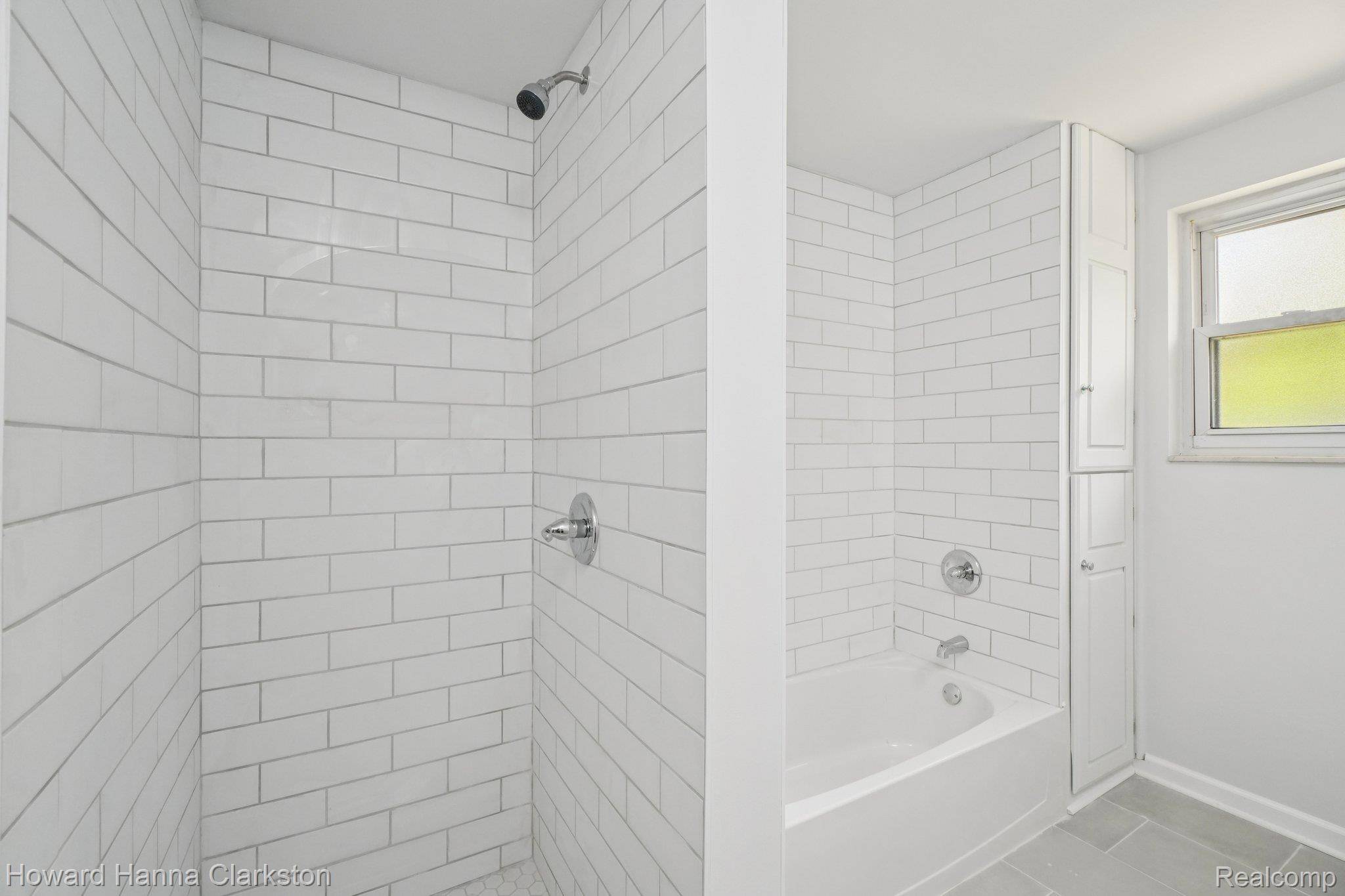 Clarkston, MI 48346,5766 Corunna AVE