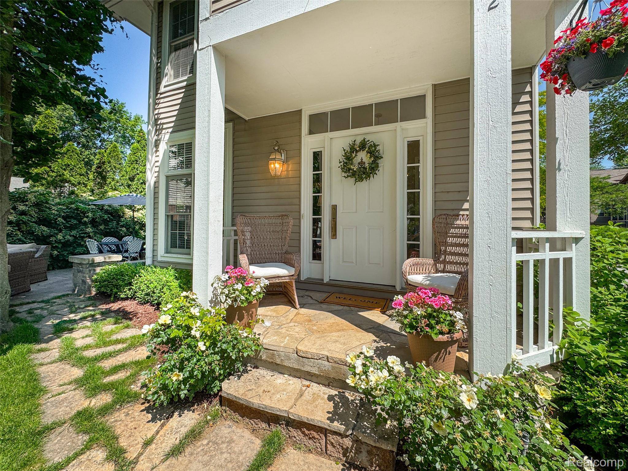 Rochester, MI 48307,302 Drace ST