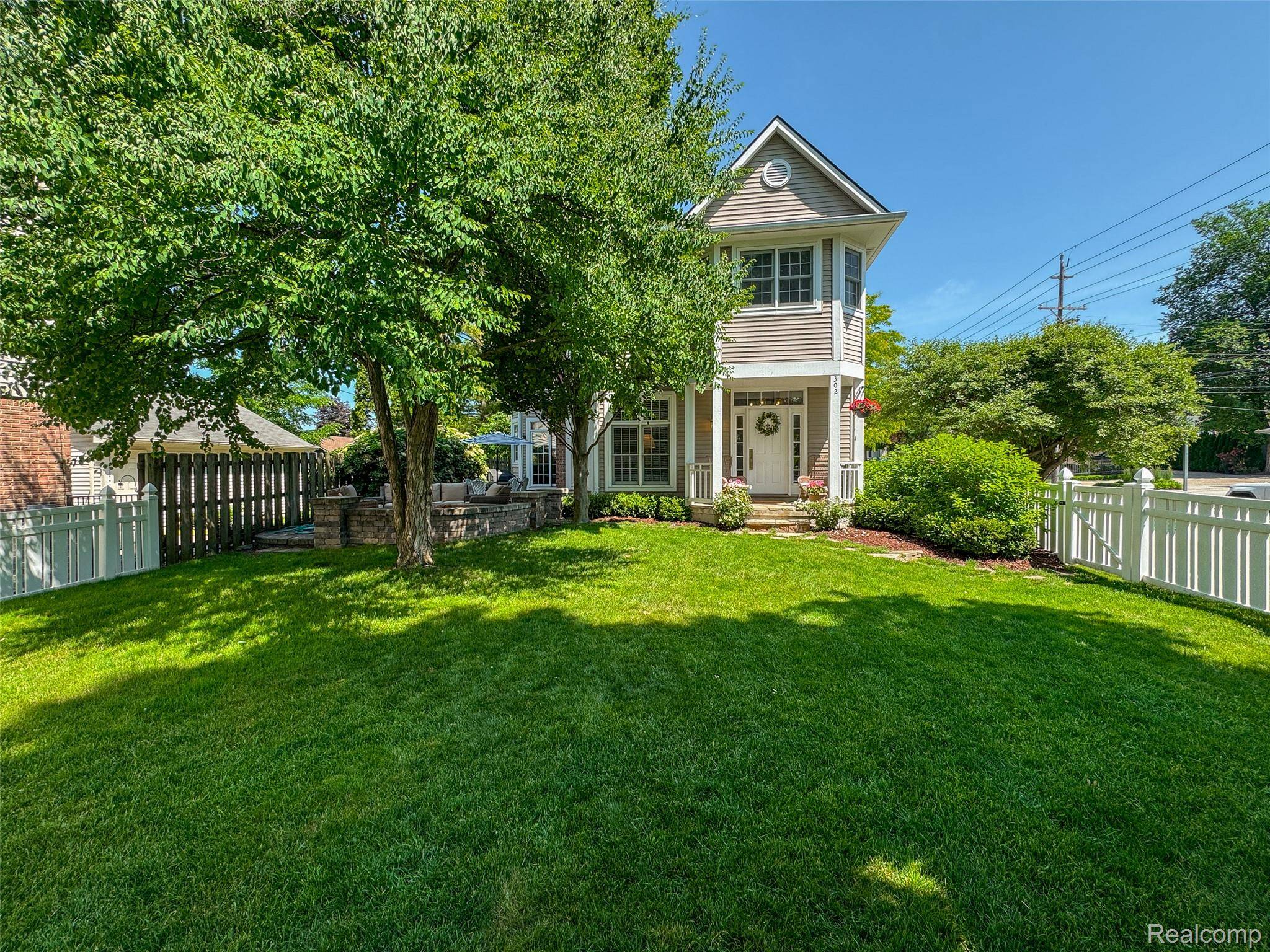 Rochester, MI 48307,302 Drace ST