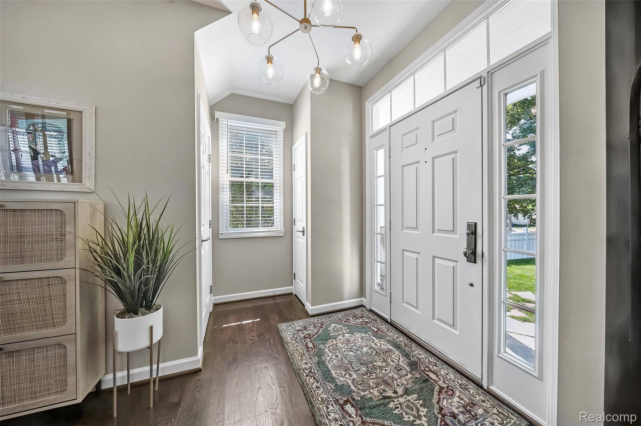 Rochester, MI 48307,302 Drace ST