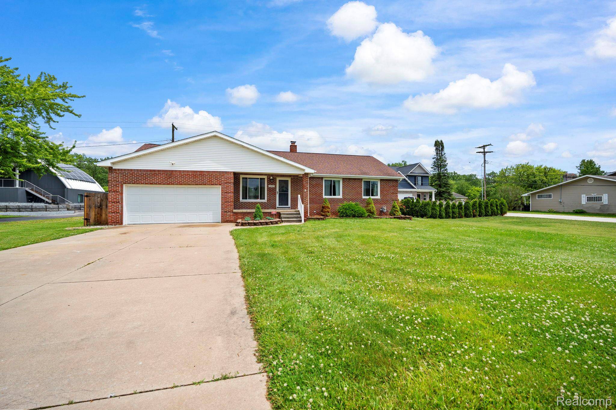 Woodhaven, MI 48183,26605 Allen RD