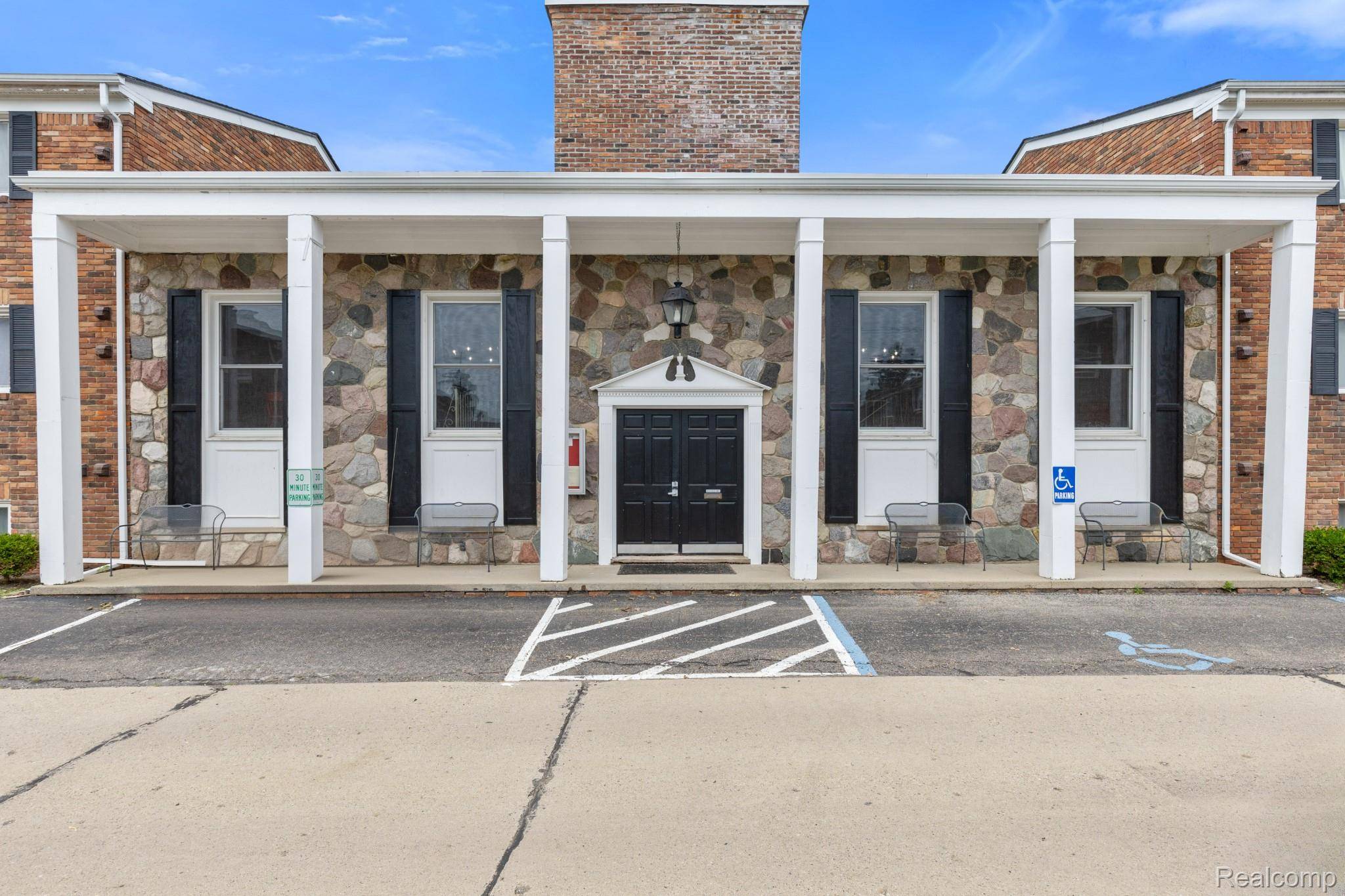 Farmington, MI 48336,31831 Grand River AVE #71