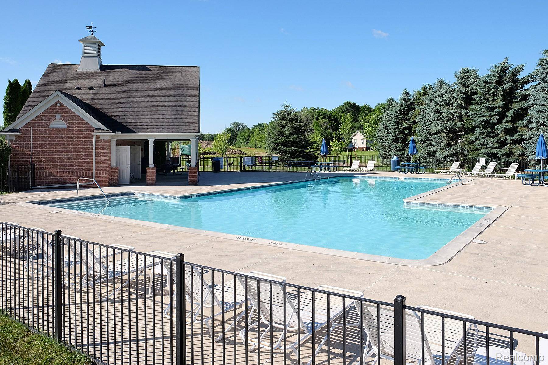 Ypsilanti, MI 48198,1875 N Kenwyck DR