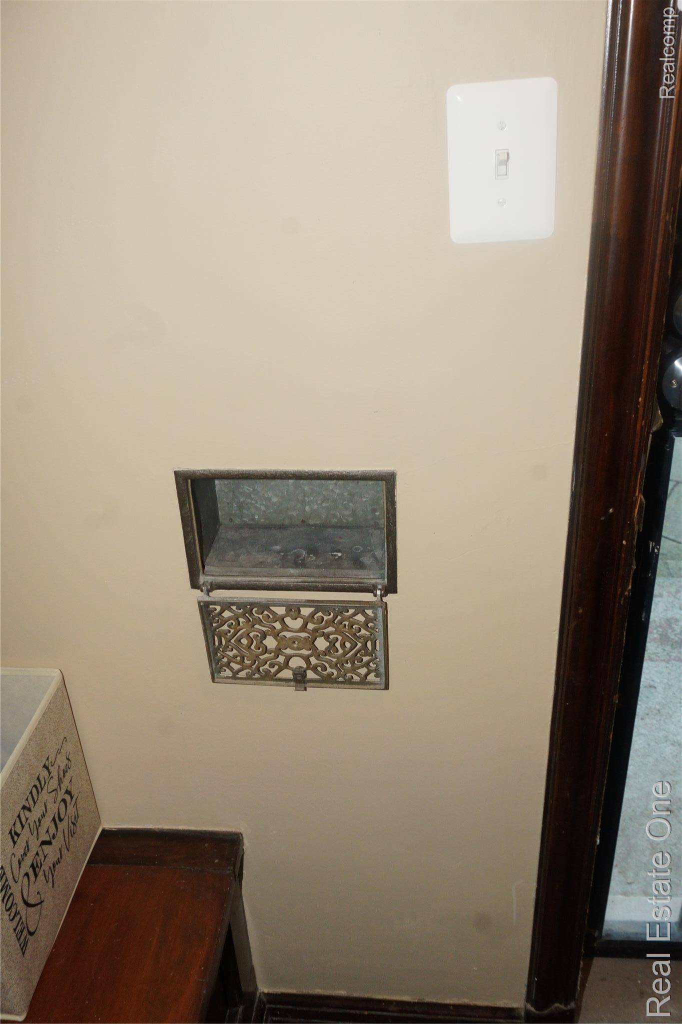 Detroit, MI 48223,14392 Warwick ST