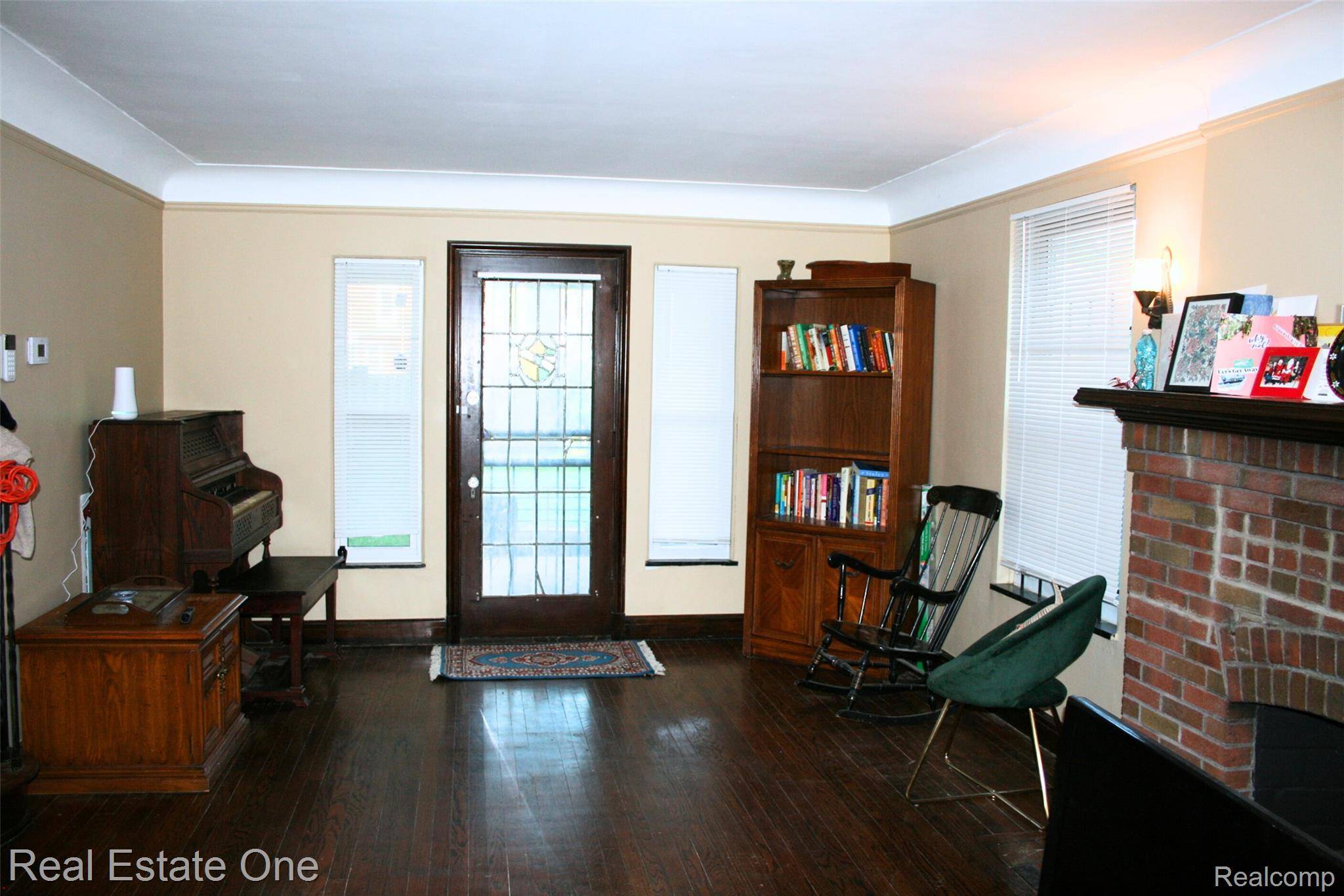 Detroit, MI 48223,14392 Warwick ST