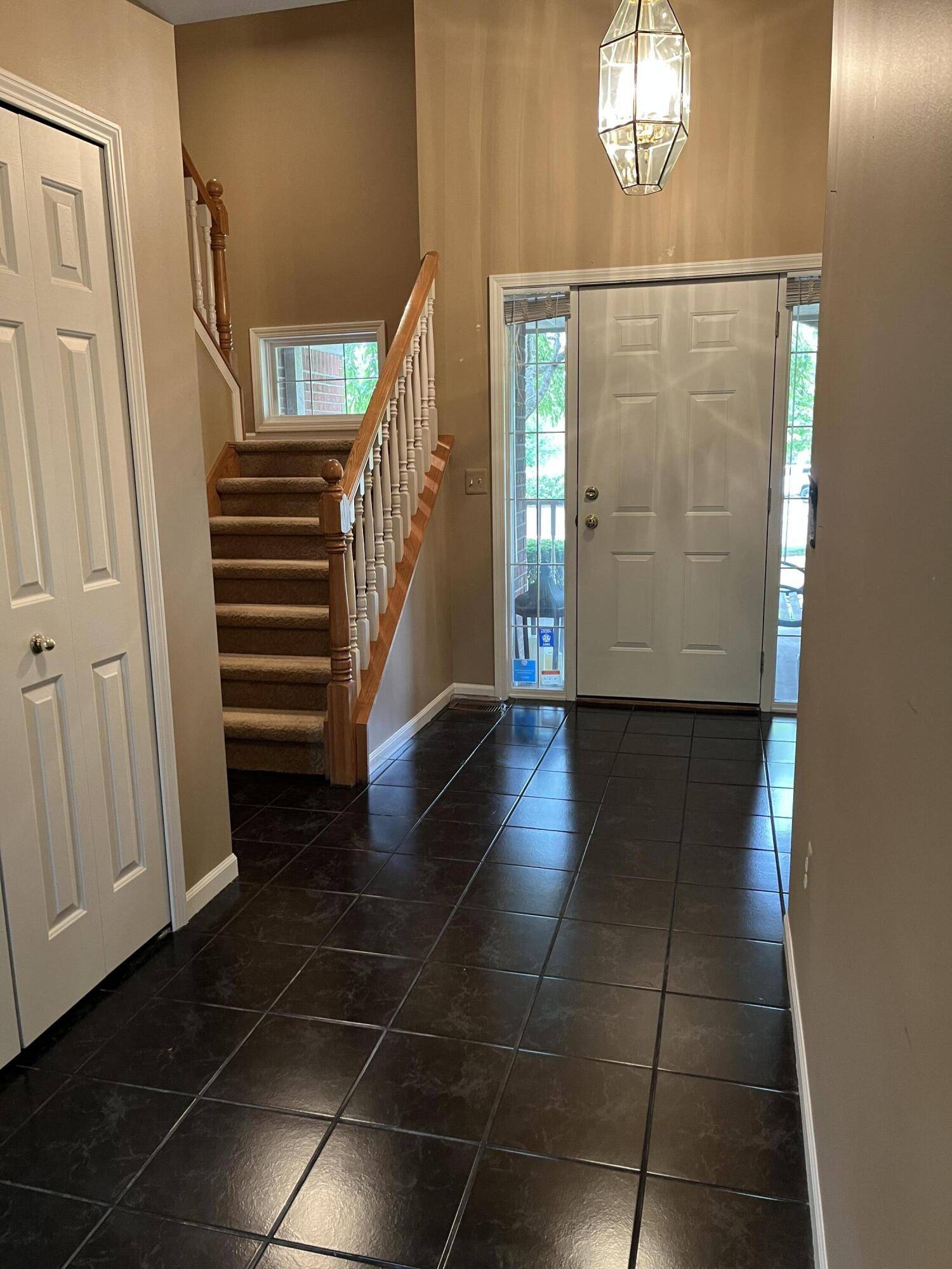 Novi, MI 48377,28717 Quarry CT