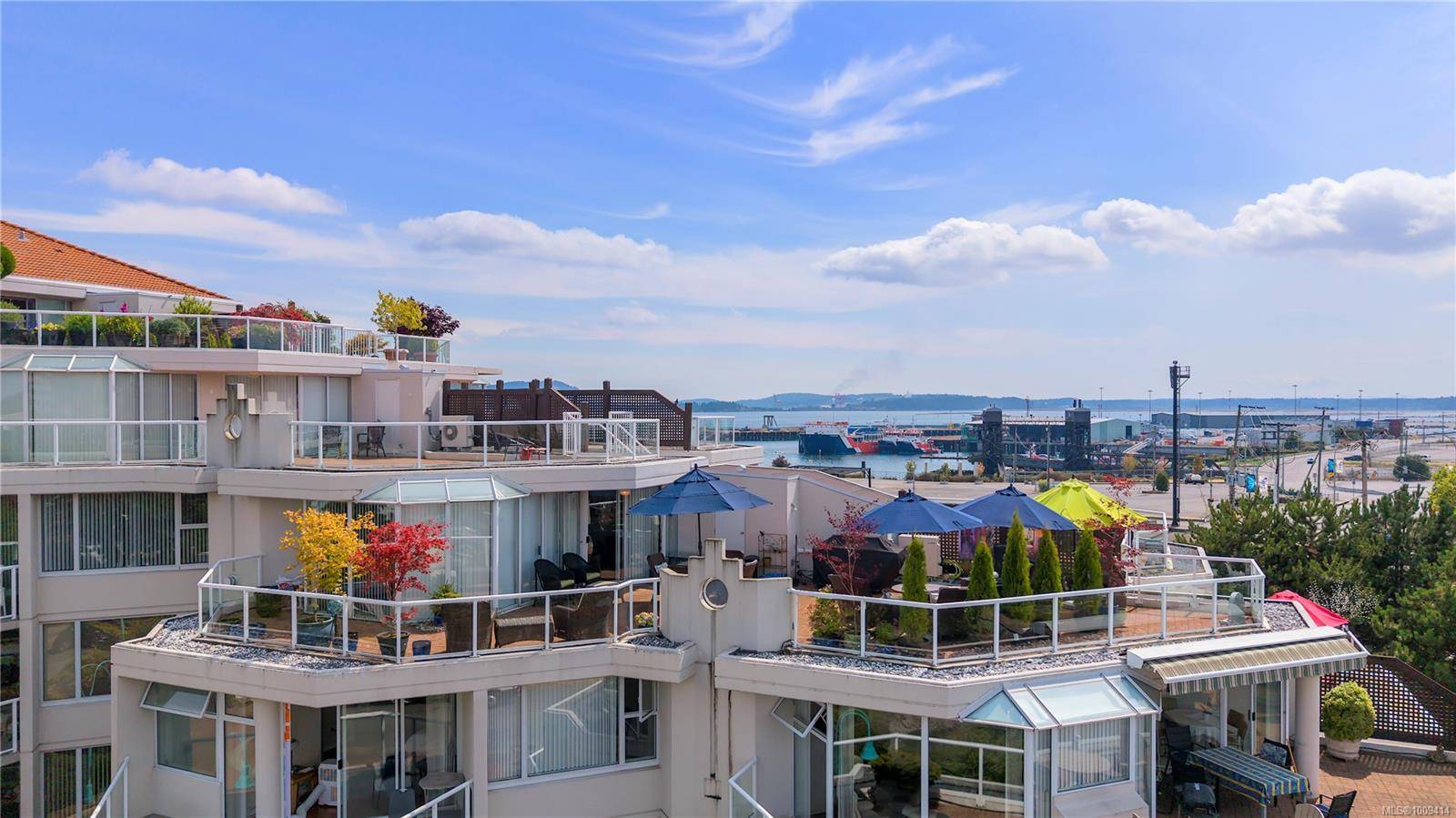 Nanaimo, BC V9R 6M7,158 Promenade Dr #502