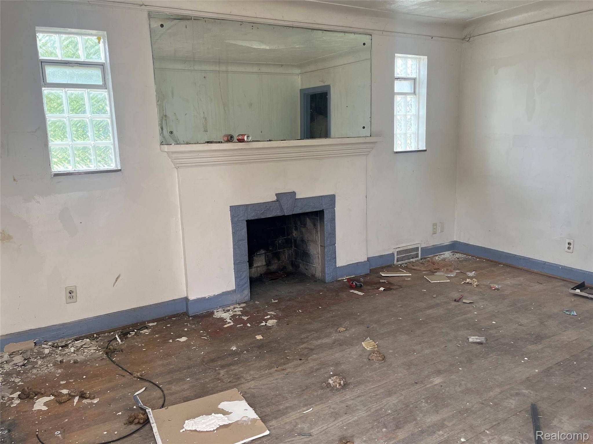 Detroit, MI 48224,9803 Nottingham RD