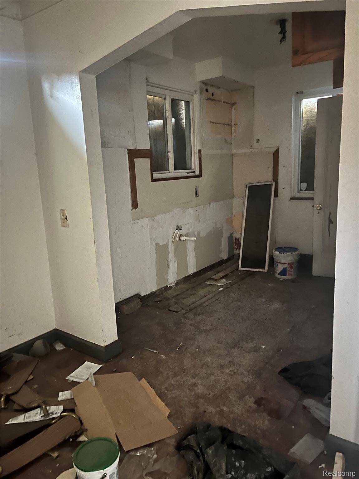 Detroit, MI 48224,9803 Nottingham RD