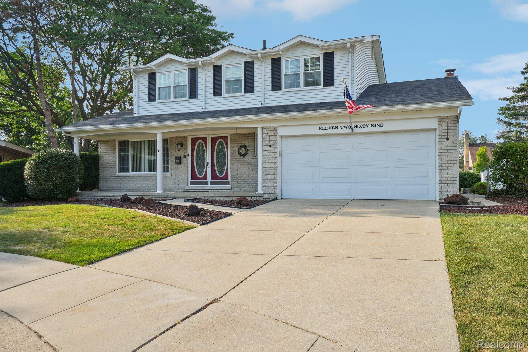 Warren, MI 48093,11269 Palm DR