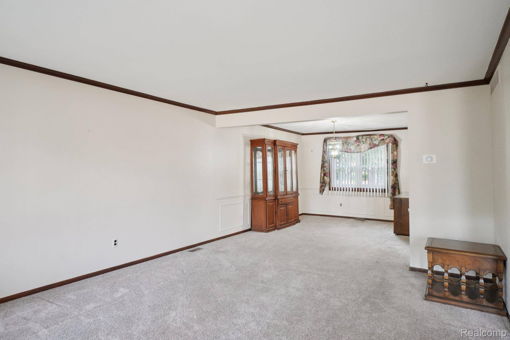 Warren, MI 48093,11269 Palm DR