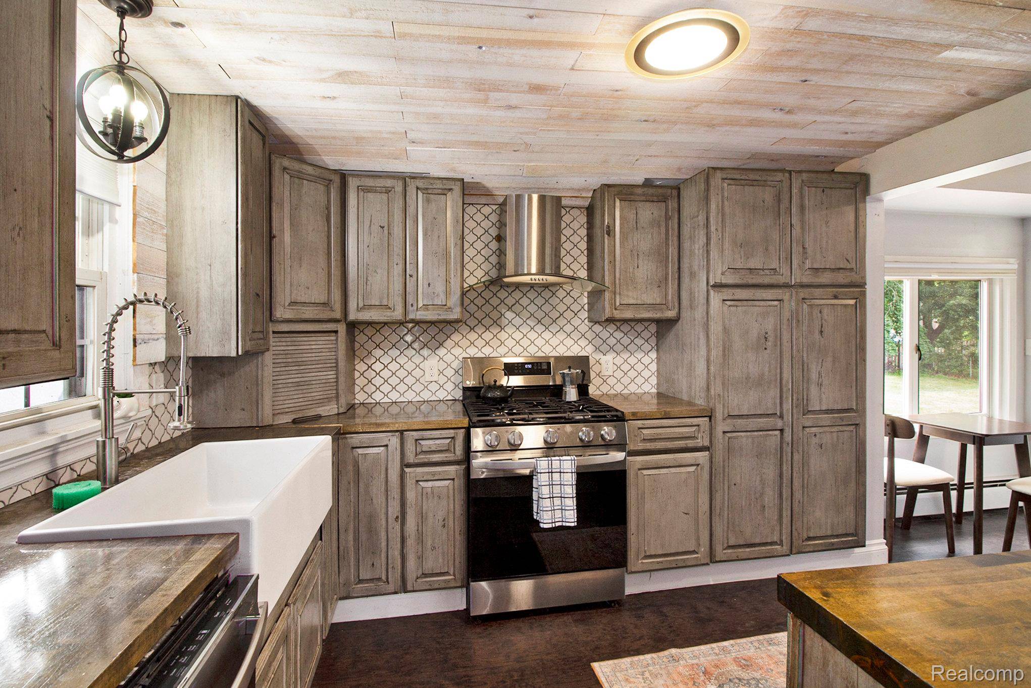 Ortonville, MI 48462,405 Schoolhouse ST