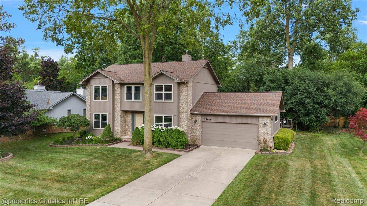 Southfield, MI 48033,25426 Lindenwood LN