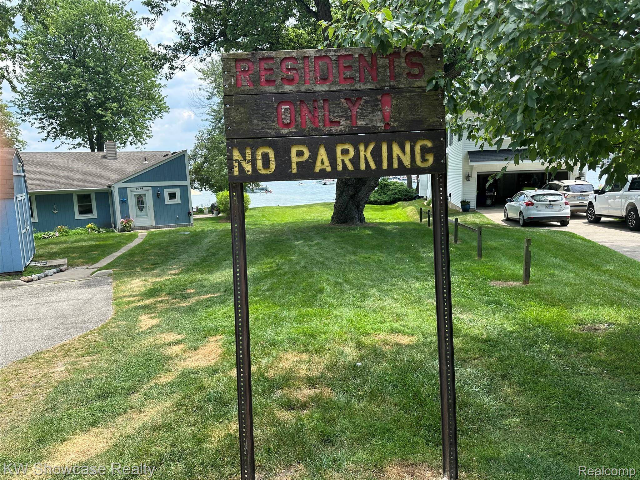 Commerce Twp, MI 48382,8027 Flagstaff ST