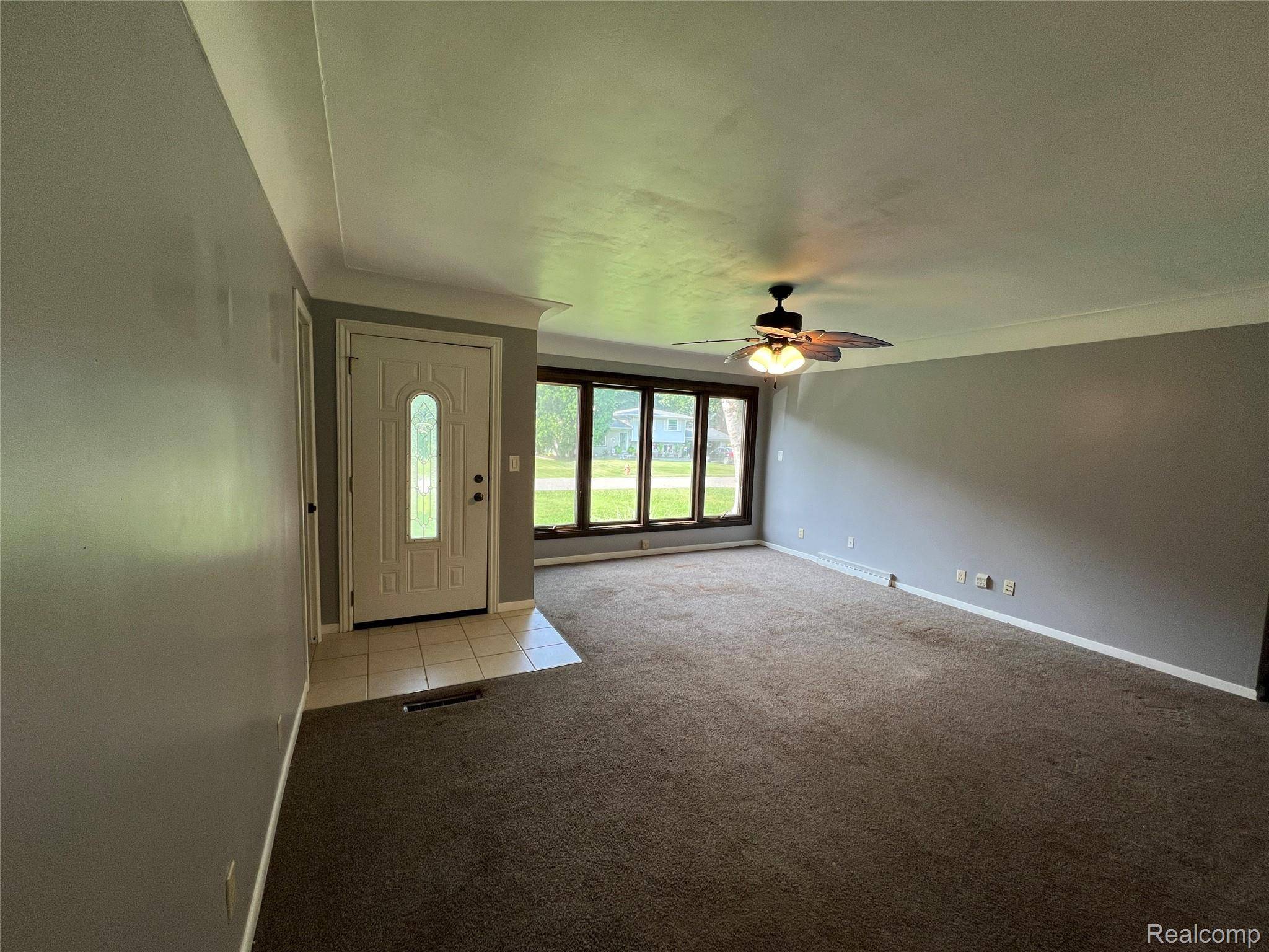 Waterford, MI 48328,4175 Woodstock RD