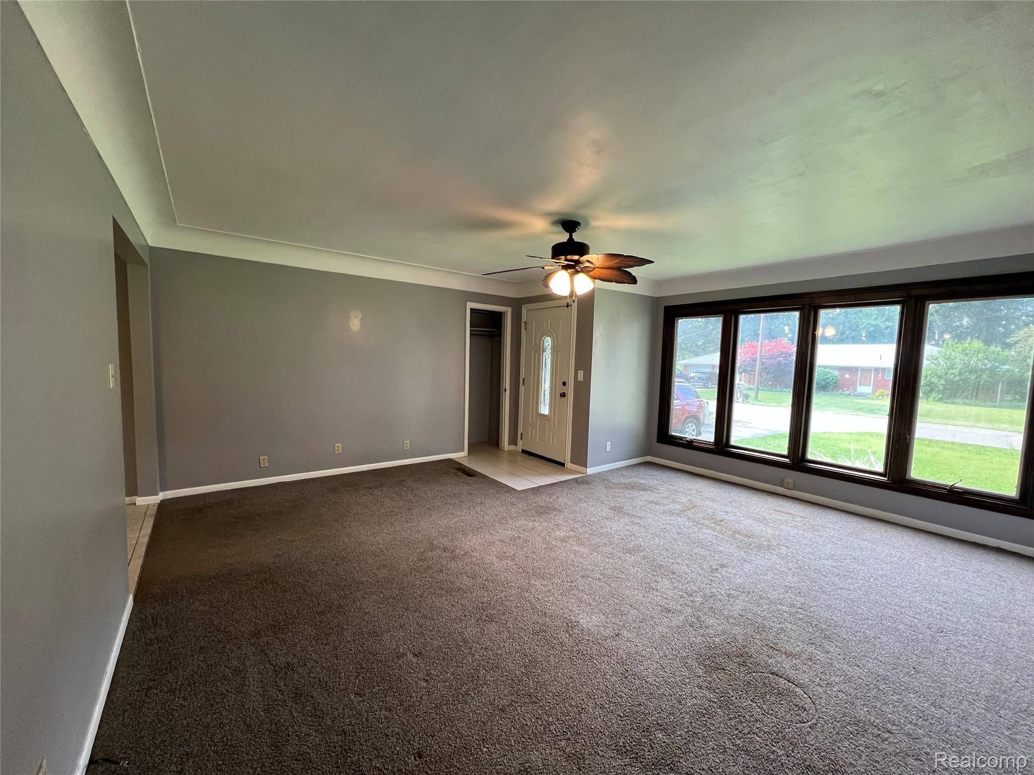 Waterford, MI 48328,4175 Woodstock RD