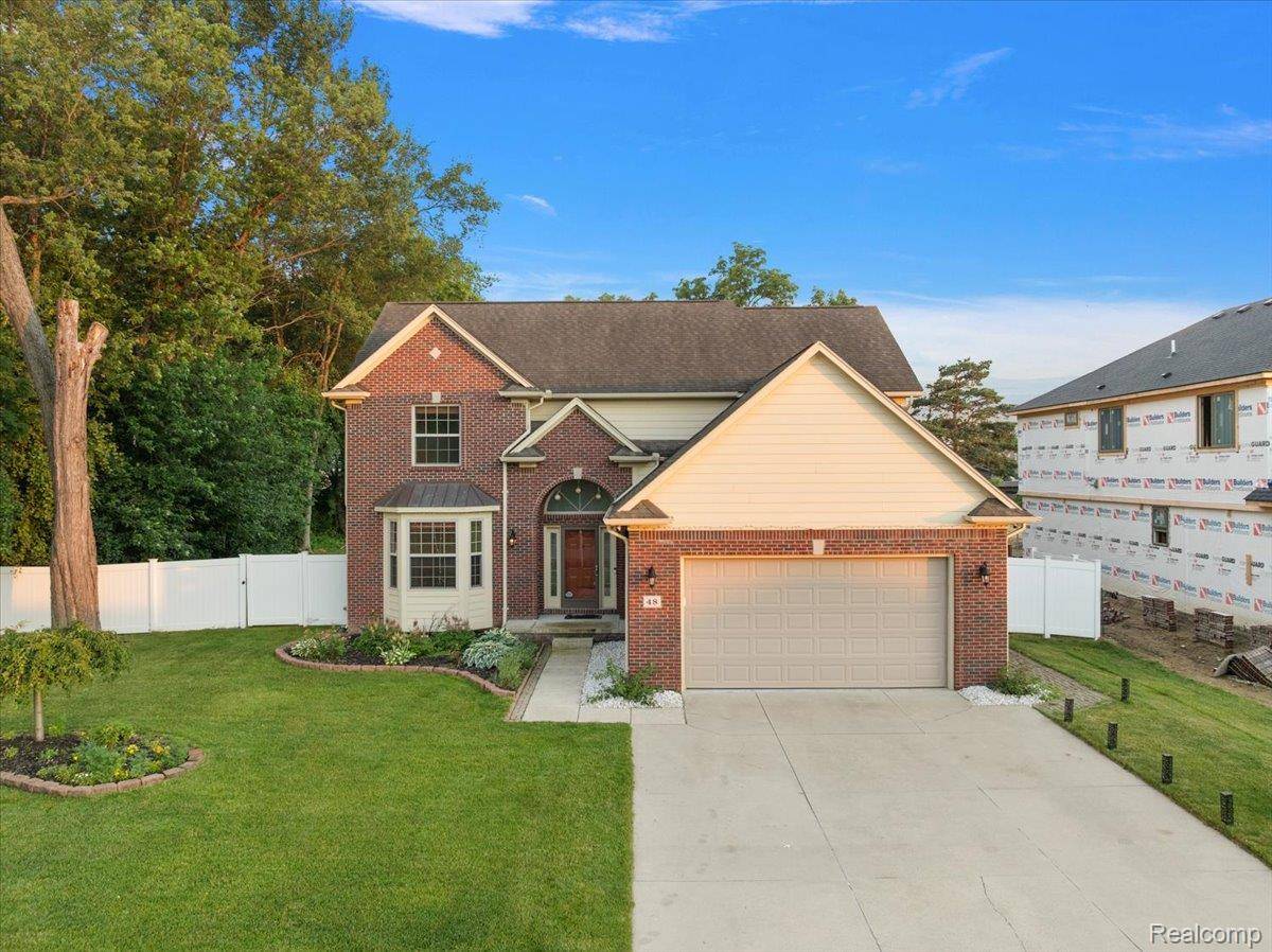 Troy, MI 48083,48 Starr DR