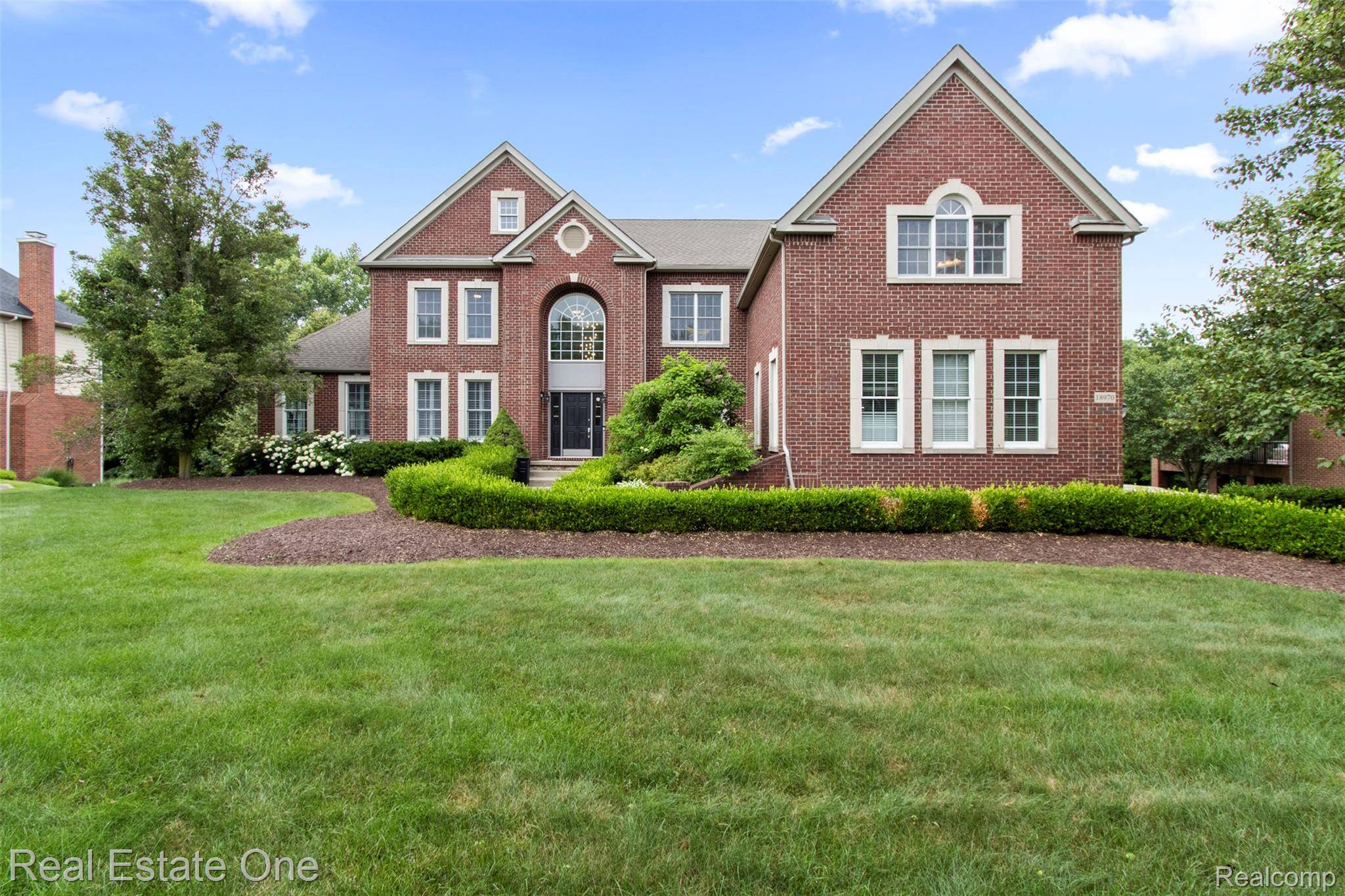 Northville, MI 48168,18970 Heather Ridge DR