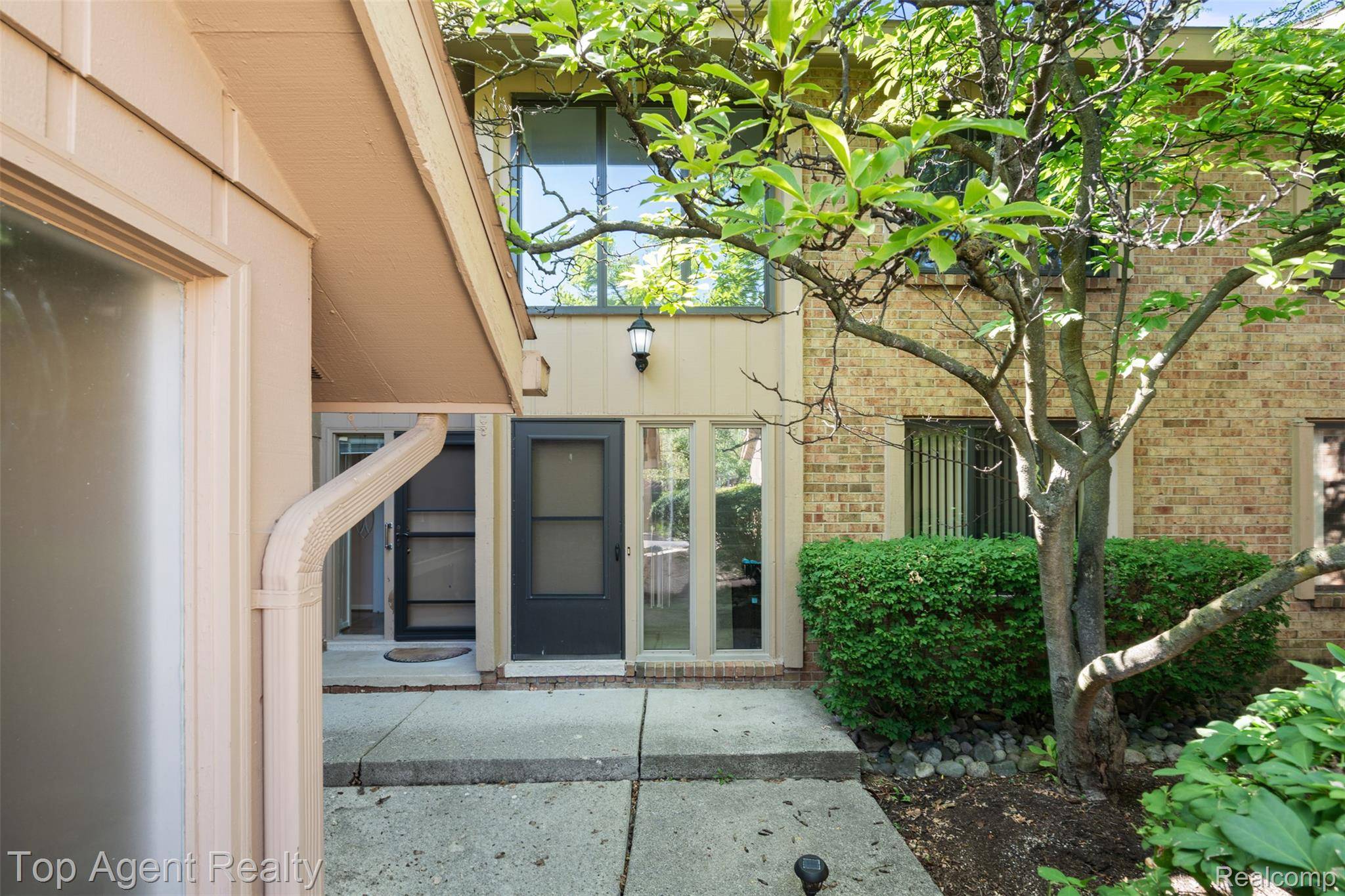 West Bloomfield, MI 48322,7203 Pebble Park DR #125