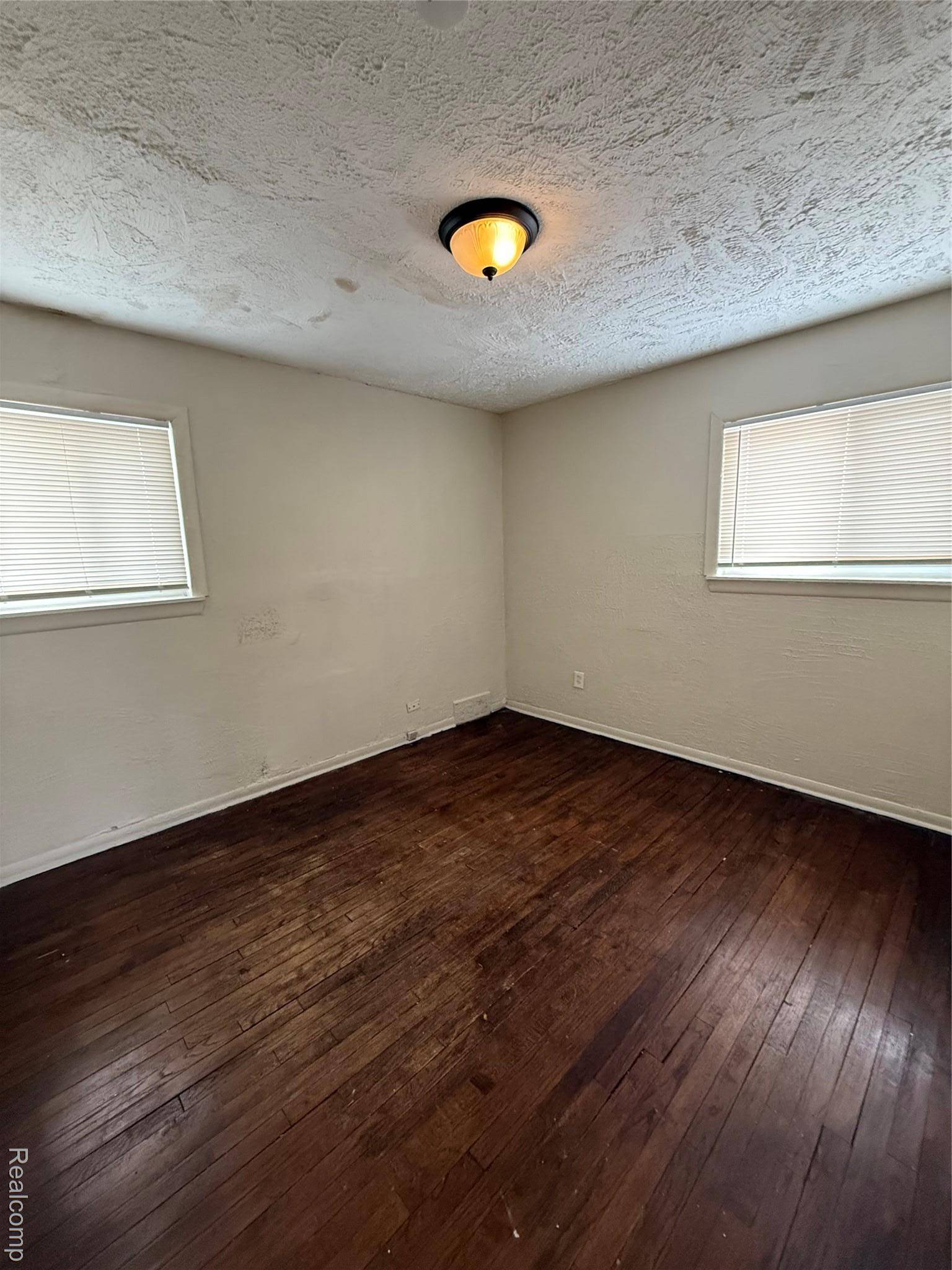 Hamtramck, MI 48212,6865 Edgeton