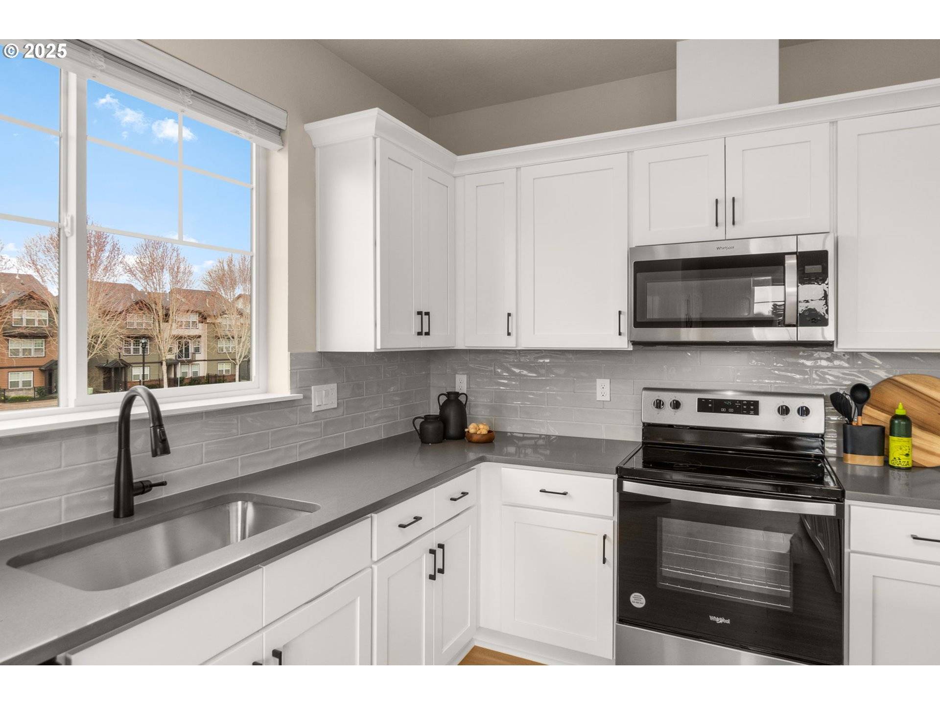 Hillsboro, OR 97123,5153 SE DAVIS RD