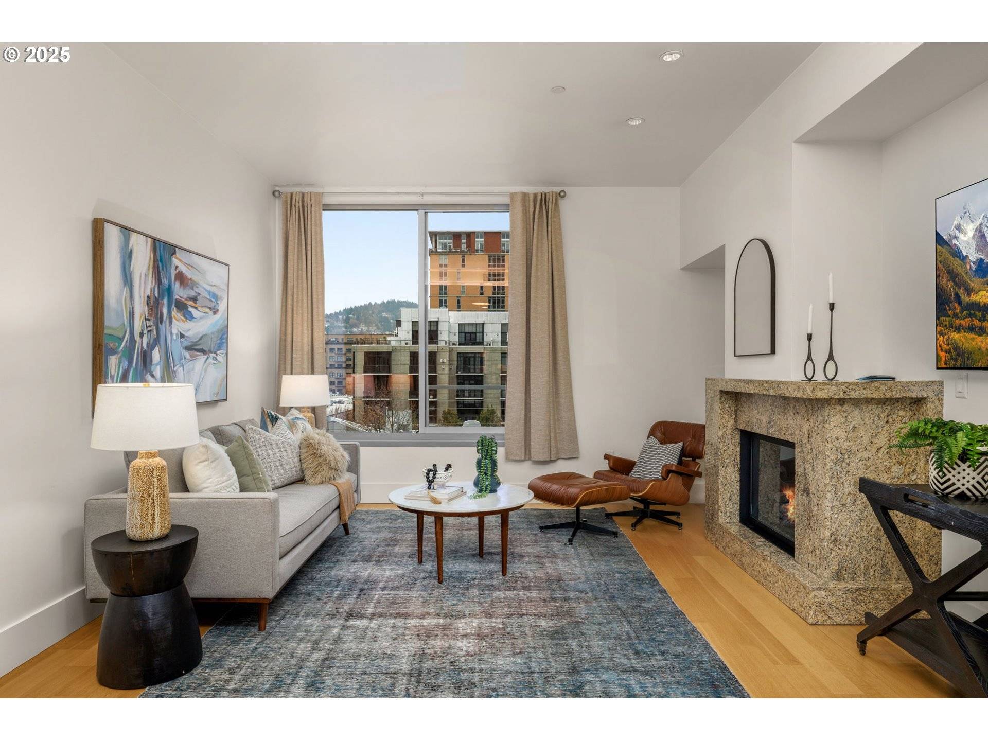 Portland, OR 97209,1001 NW LOVEJOY ST #609